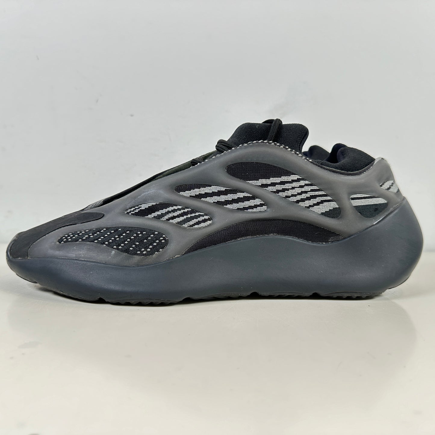 H67799 adidas Yeezy 700 V3 Alvah [USED] - 11 M (Used) (No Box)
