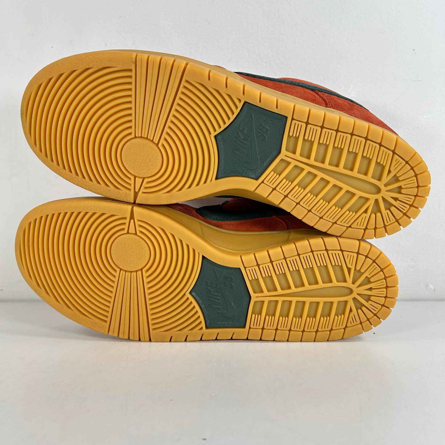 HF3704 800 SB Dunk Low Sun Burnt Sunrise [USED] - 9 (VNDS)
