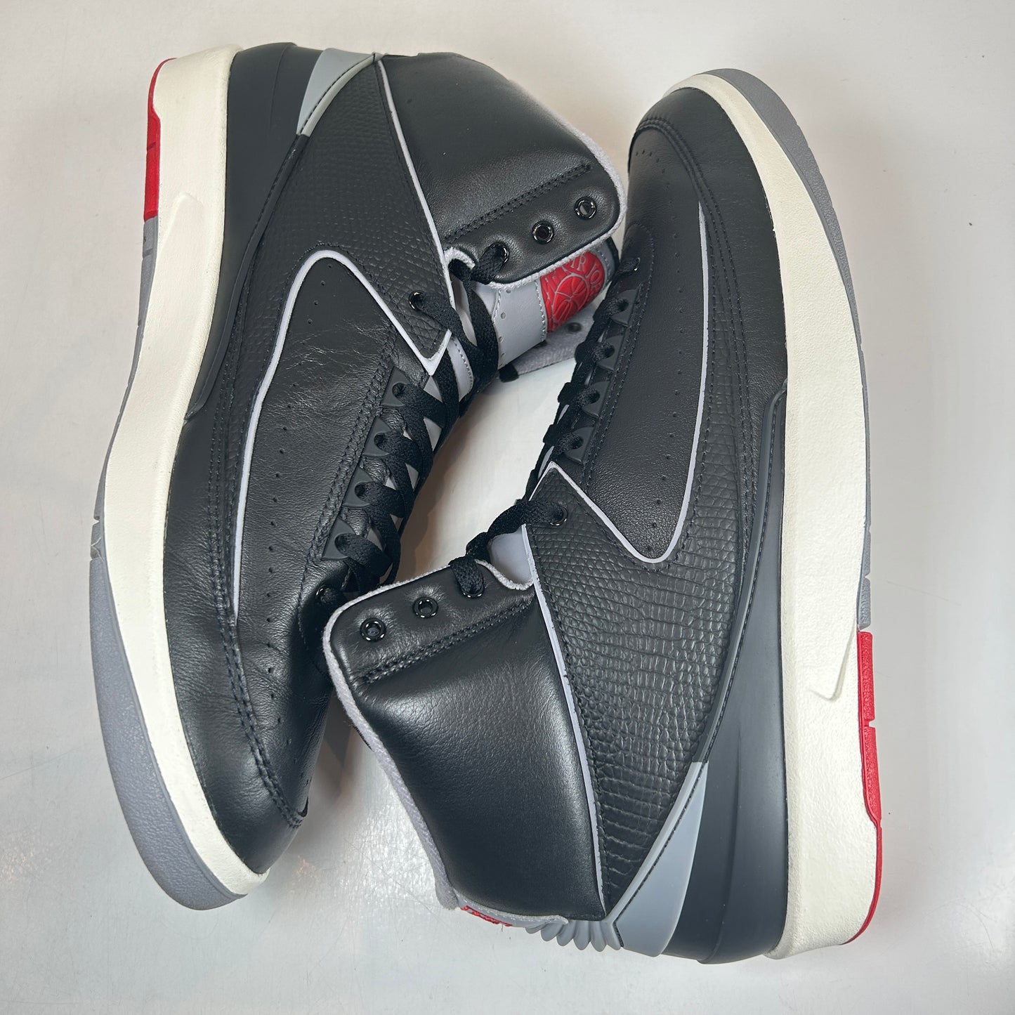 DR8884 001 Jordan 2 Retro Black Cement [USED] - 13 M (Used)