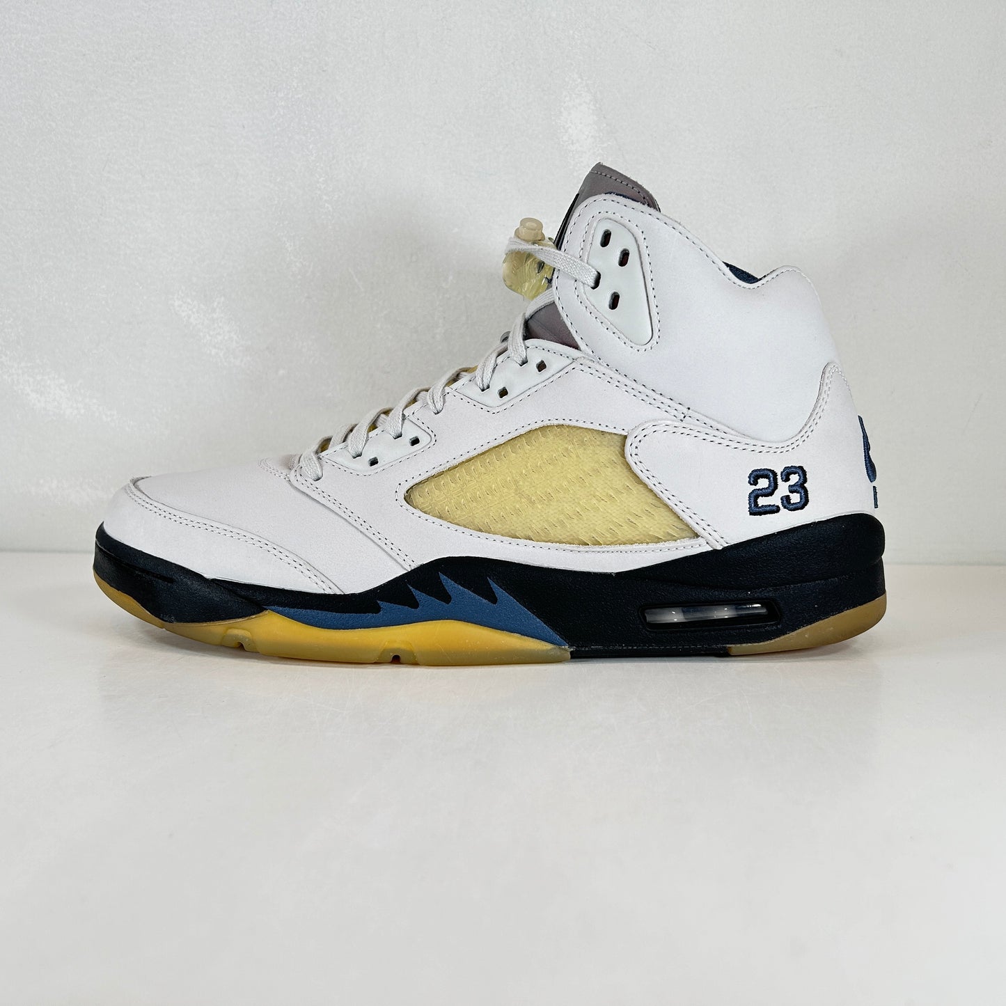 FZ5758 004 Jordan 5 Retro A Ma Maniere Dawn (Women's) [USED] - 13.5 W (Used)