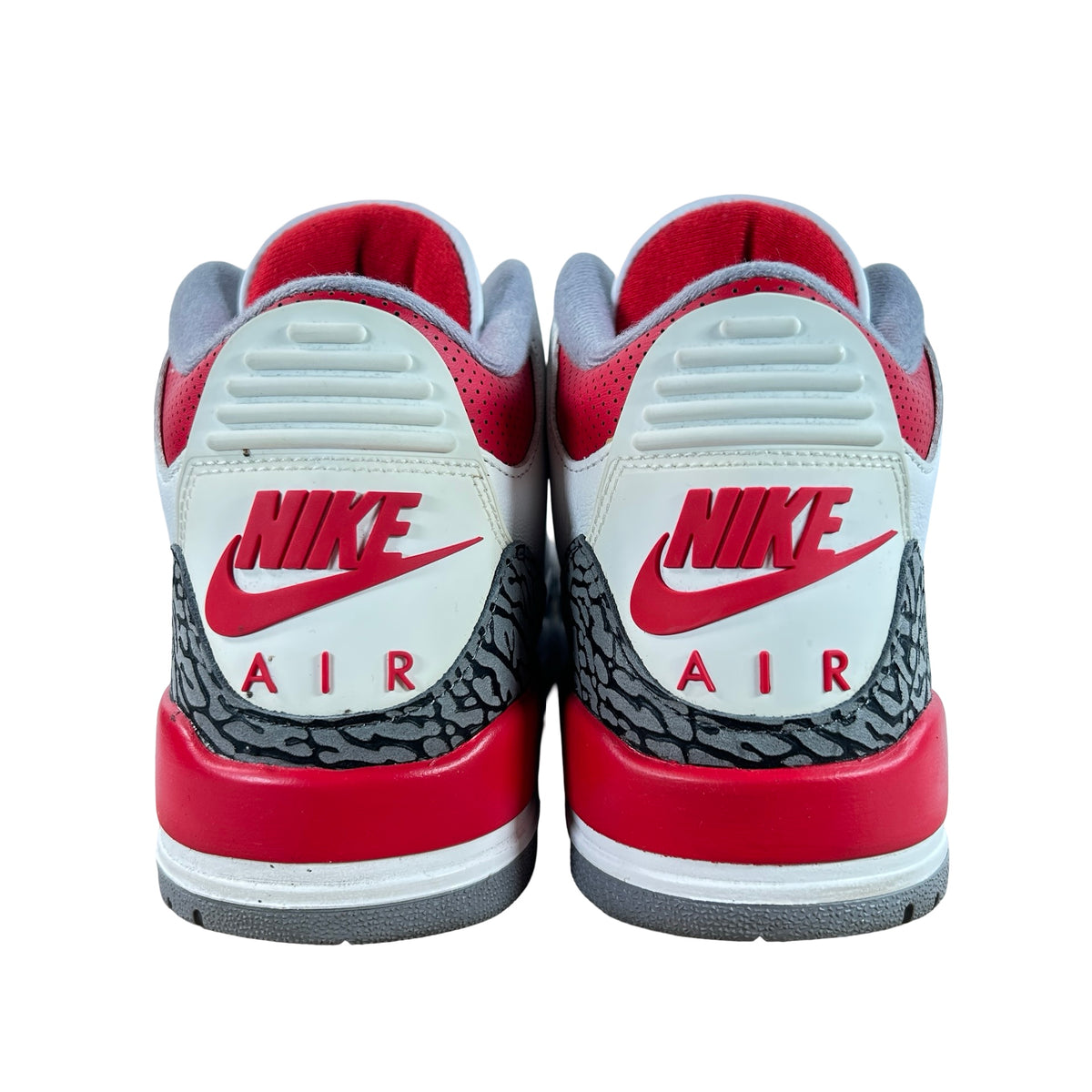 DN3707 160 Jordan 3 Retro Fire Red (2022) [USED] - 9 M (Used9)
