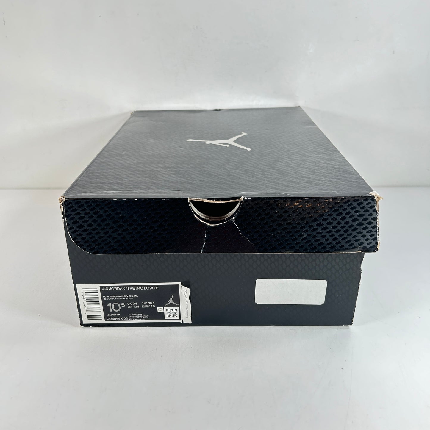 CD6846 002 Jordan 11 Retro Low Snake Light Bone [USED] - 10.5 M (Used)