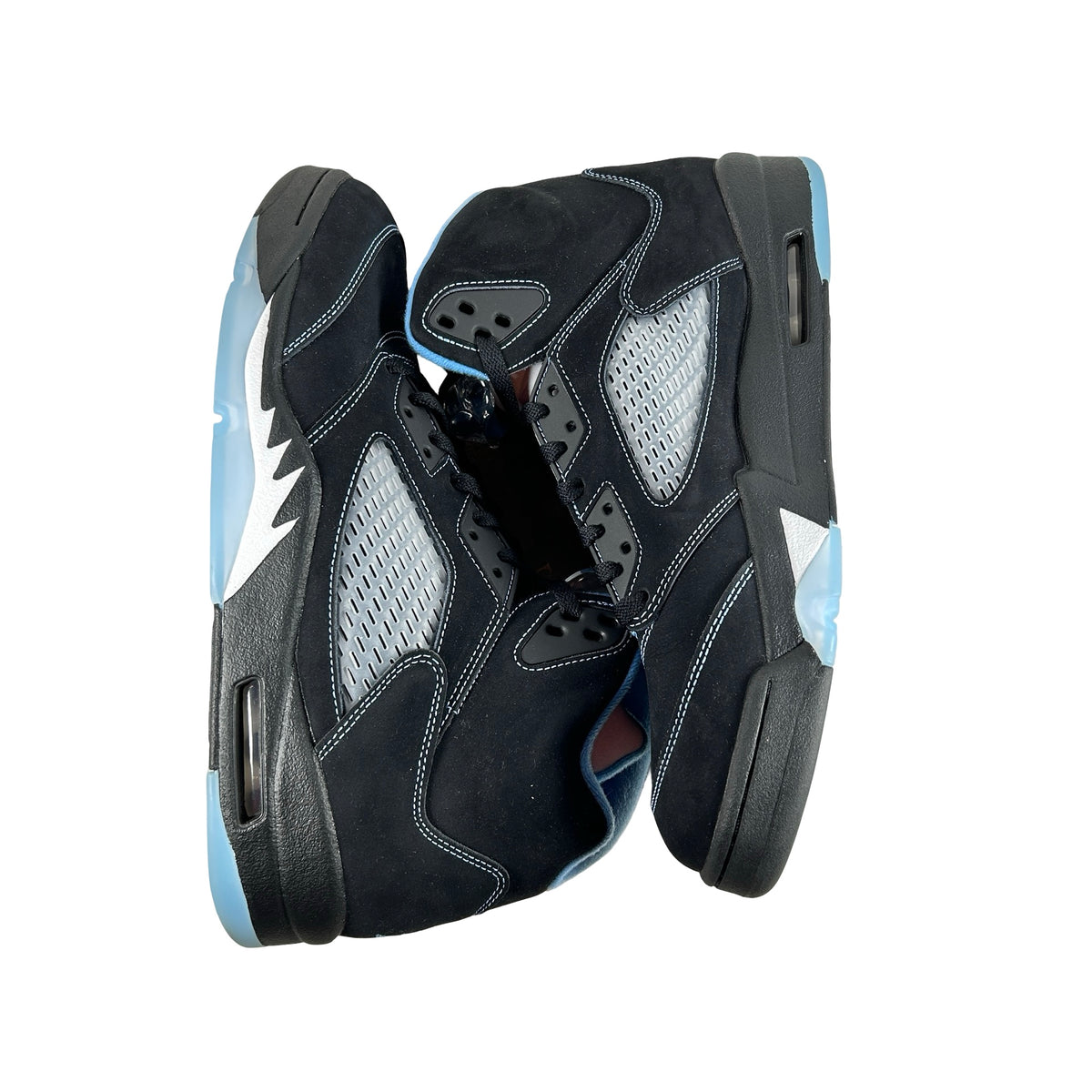 DD0587 008 Jordan 5 Retro Black University Blue (2026) [USED] - 12 M (Used5)