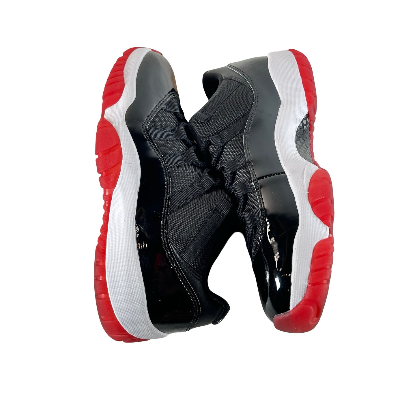 FV5104 006 Jordan 11 Retro Low Bred (2025) - 8.5 M (Used) (No Box)