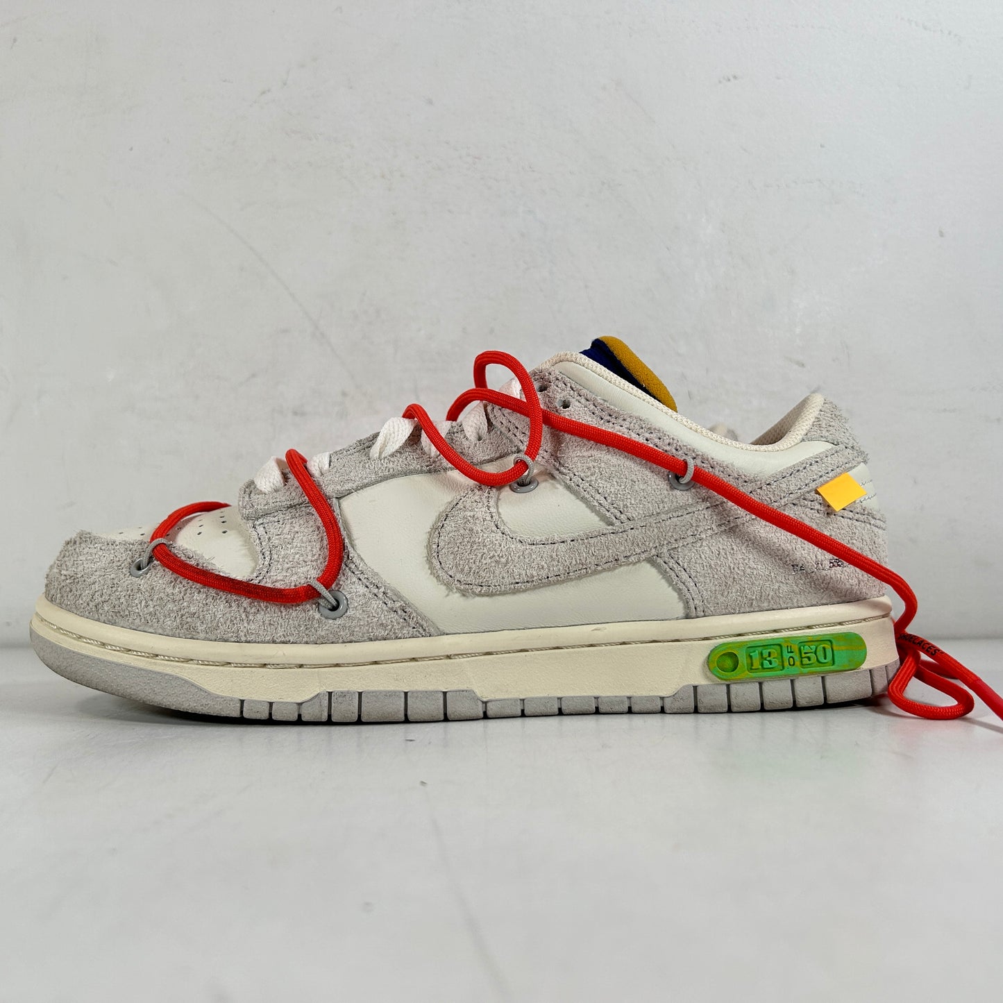 DJ0950 110 Nike Dunk Low Off-White Lot 13 - 7.5 M (Used)