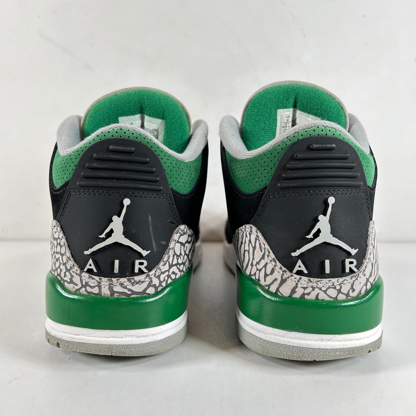 CT8532 030 Jordan 3 Retro Pine Green [USED] - 8 M (Used)