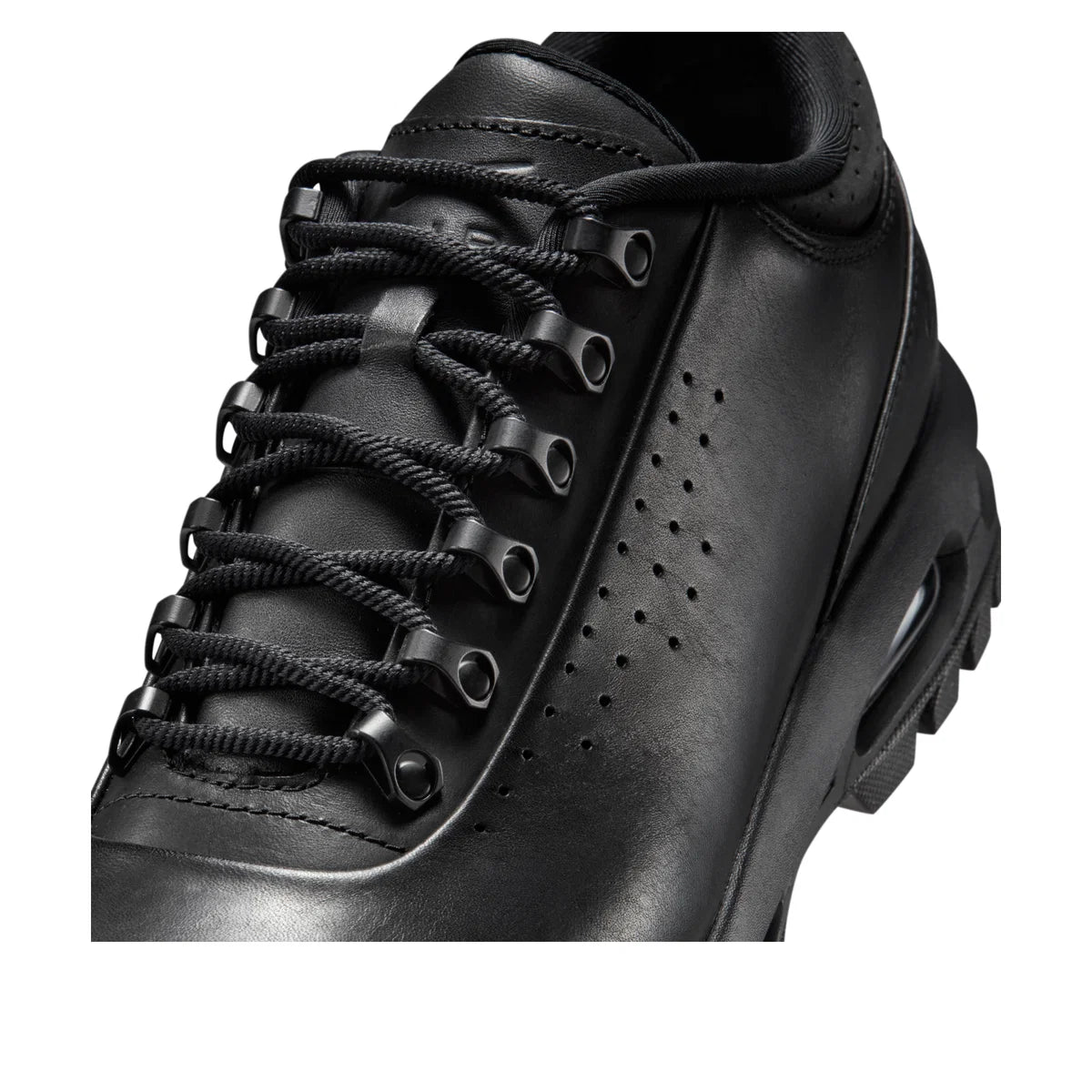 IQ0641 001 Nike Air Max Goadome Low Black