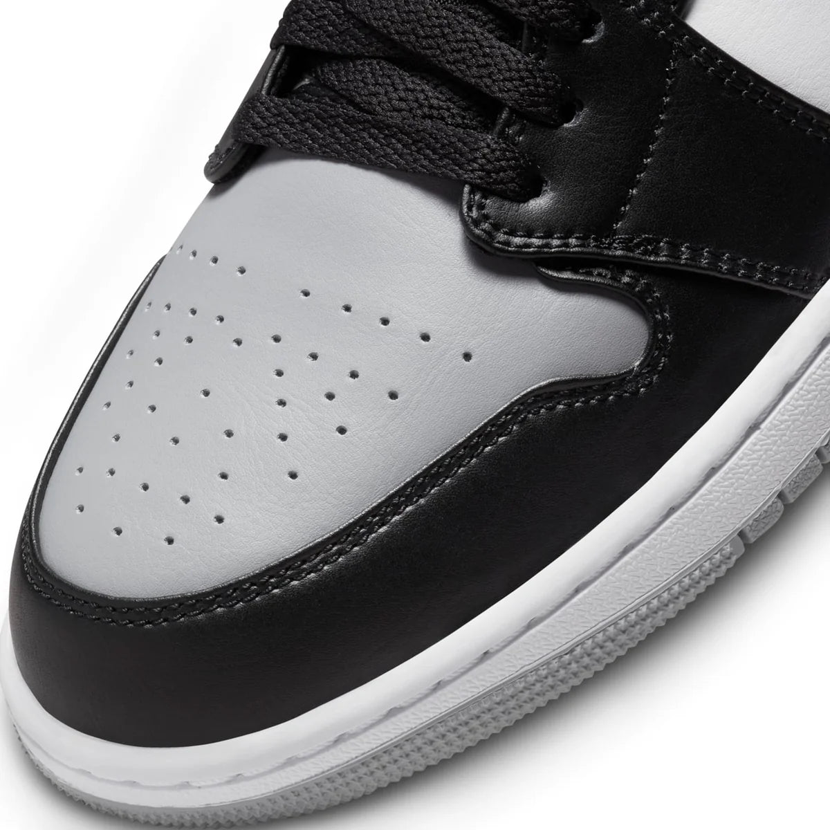 553558 052 Air Jordan 1 Low Shadow Toe