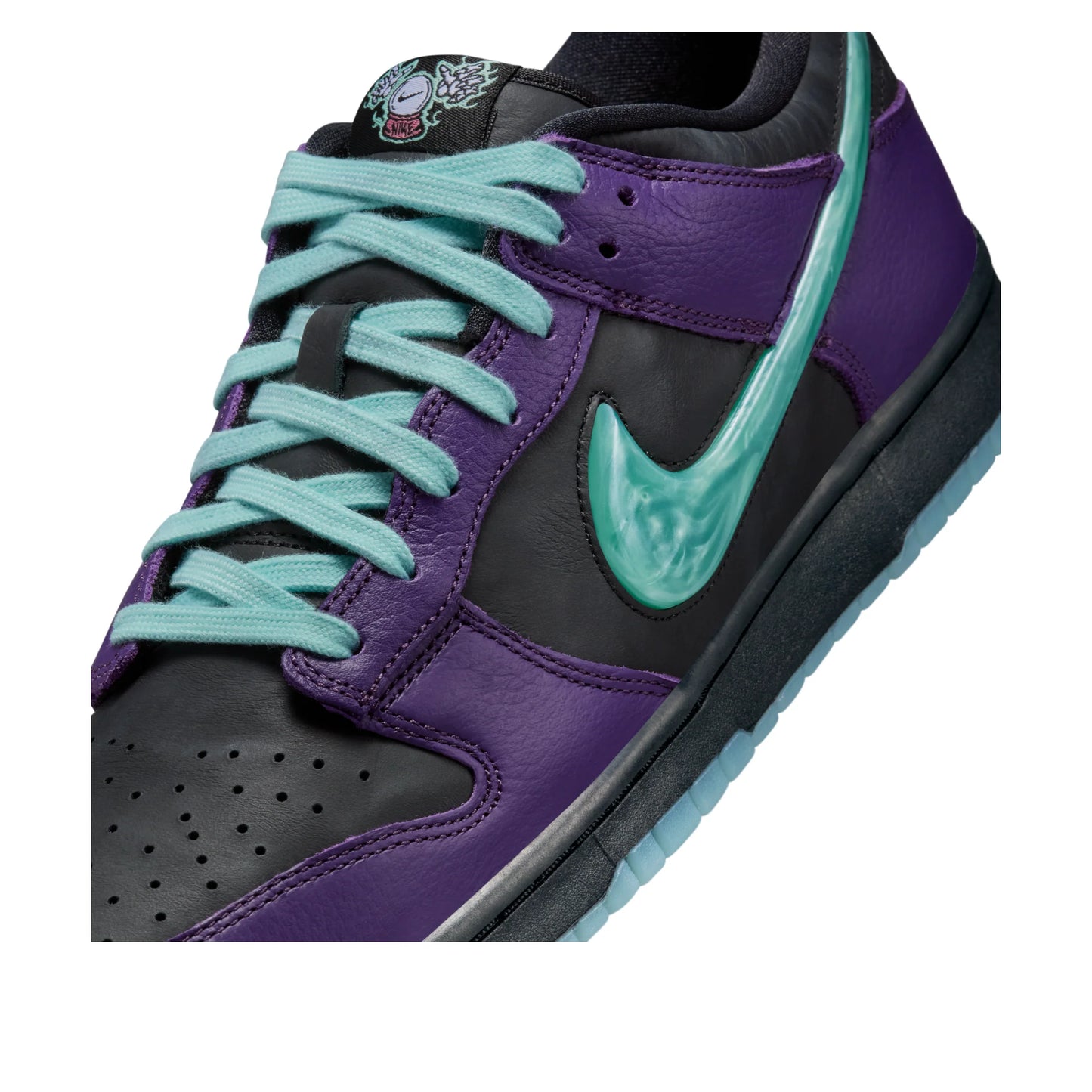 IB2267 001 Nike Dunk Low LTD Wizard
