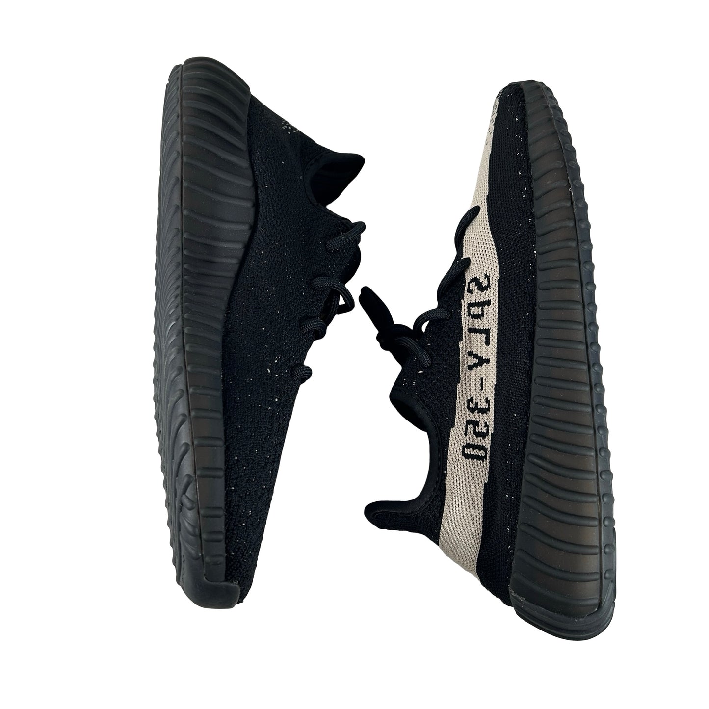 BY1604 adidas Yeezy Boost 350 V2 Core Black White - 11 M (No Box) (Yellowing Foam)