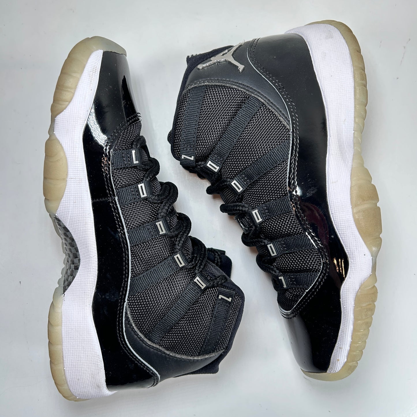 378038 011 Jordan 11 Retro Jubilee (GS) [USED] - 4.5 Y (Used)