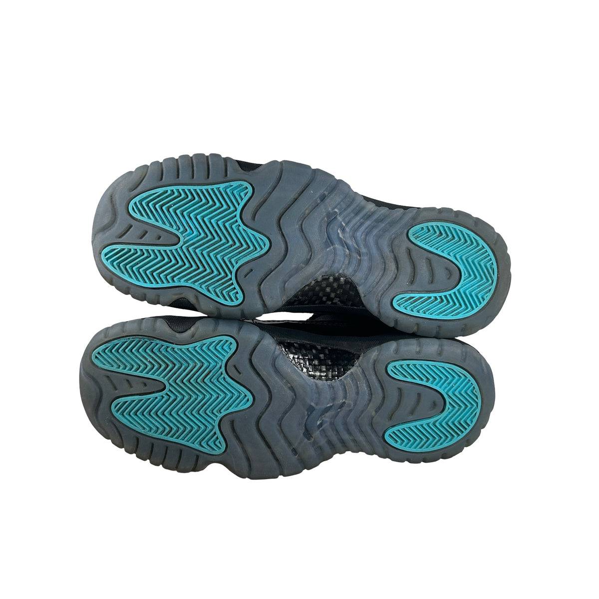 378038 047 Jordan 11 Retro Gamma Blue (2025) (GS) [USED] - 7 Y (Used2)