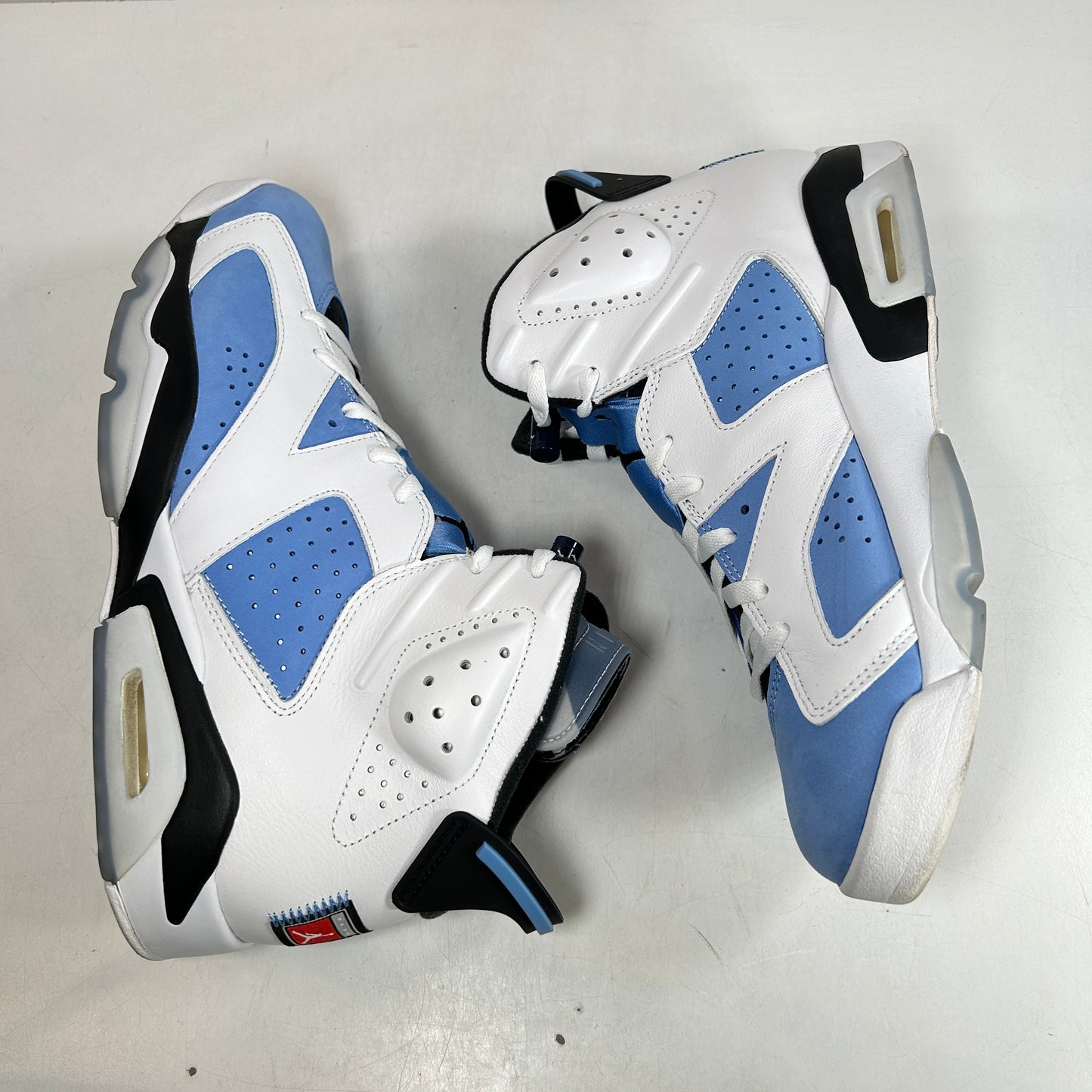 CT8529 410 Jordan 6 Retro UNC White [USED] - 13 M (Used)