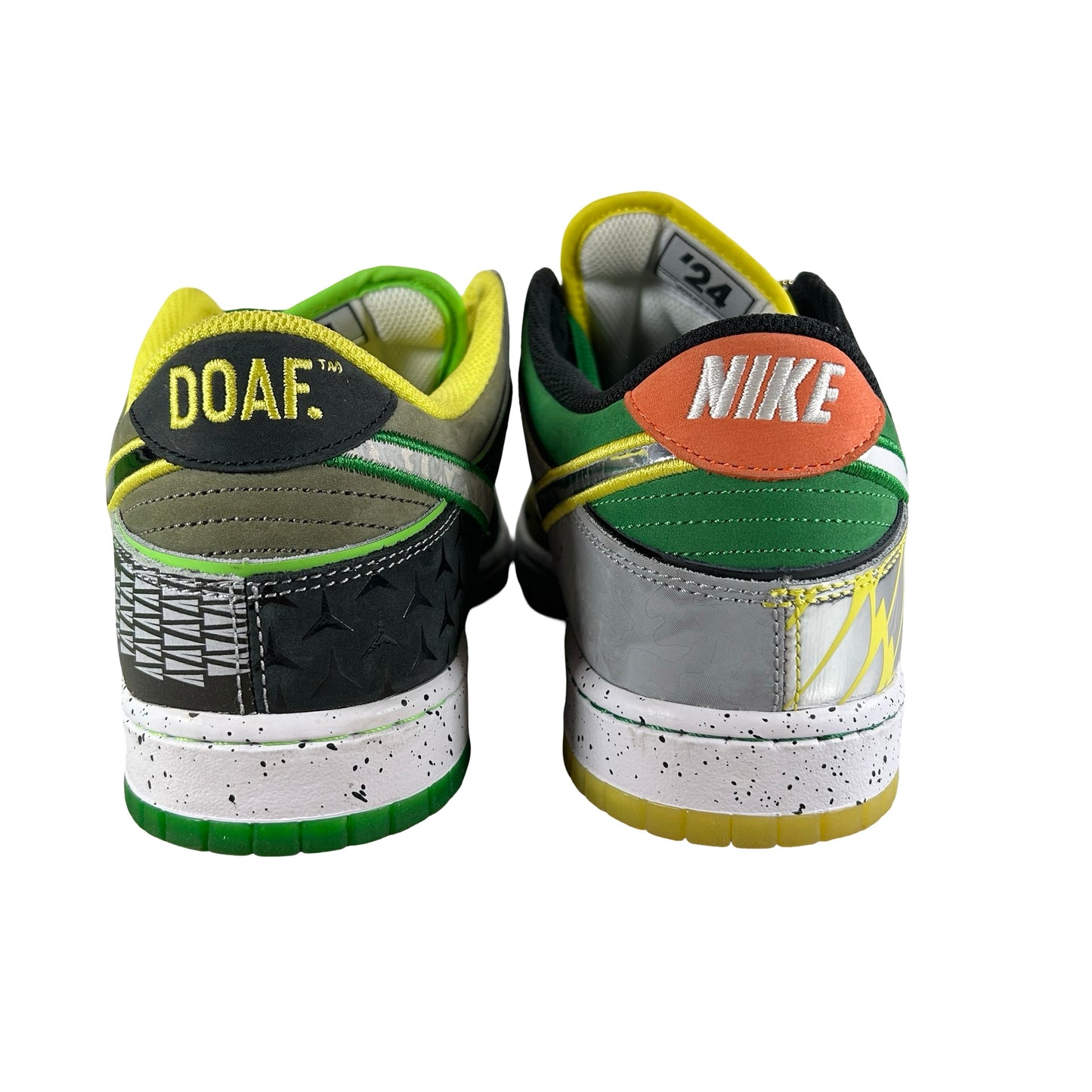 HV1454 100  Nike Dunk Low What the Duck Away University of Oregon PE [USED] - 10.5 M (Used)