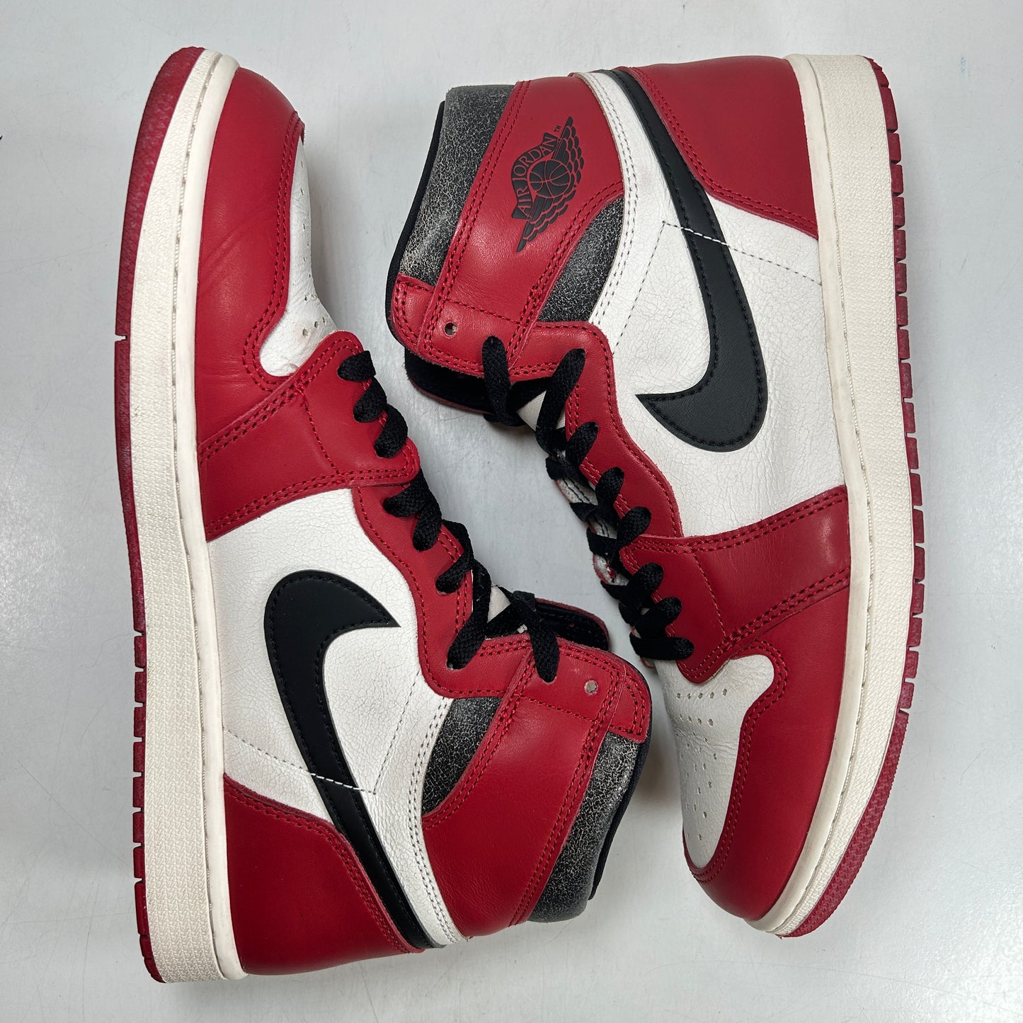 DZ5485 612 Jordan 1 Retro High OG Chicago Lost And Found [USED] - 12 M (Used5)