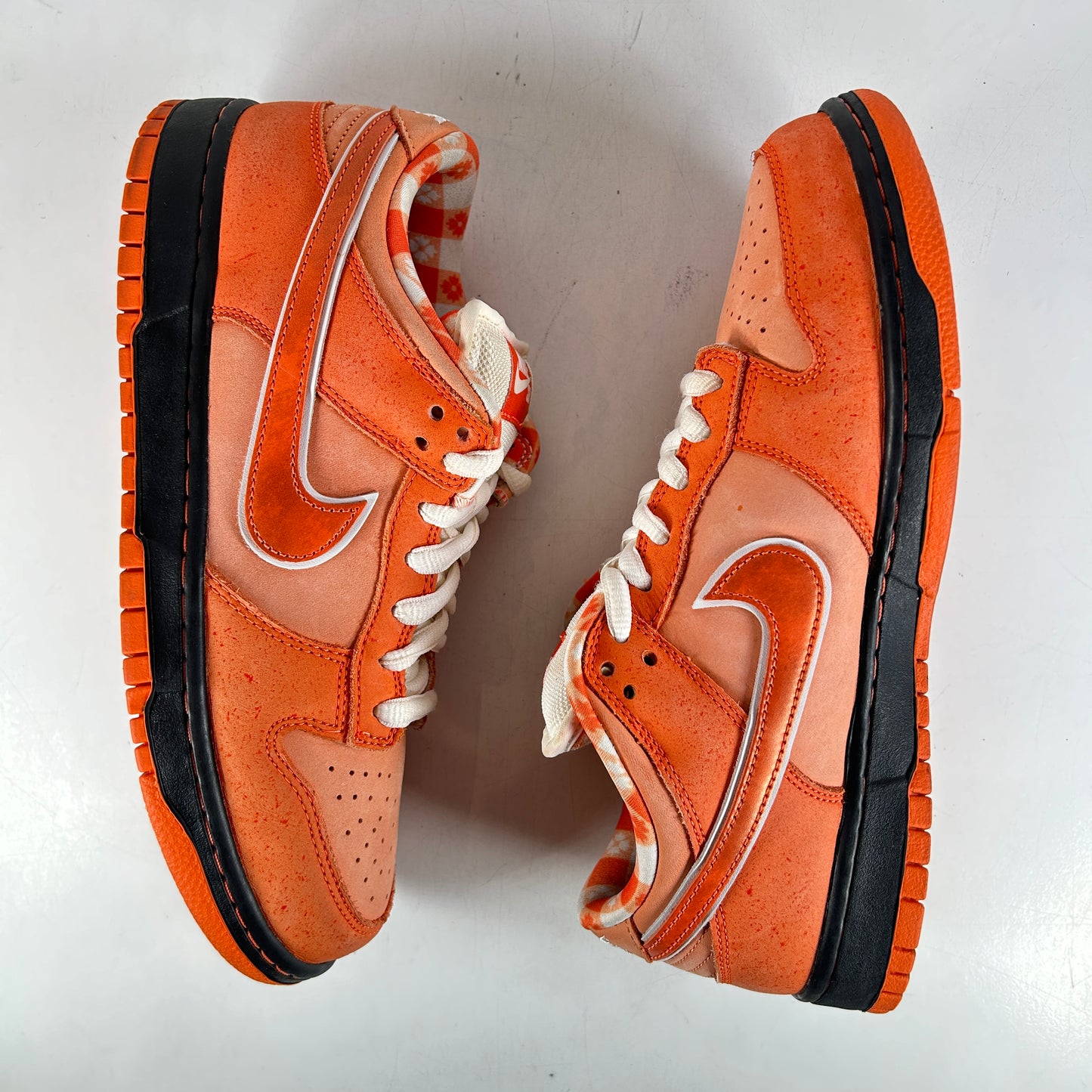 FD8776 800 Nike SB Dunk Low Concepts Orange Lobster [USED] - 9.5 M (Used)