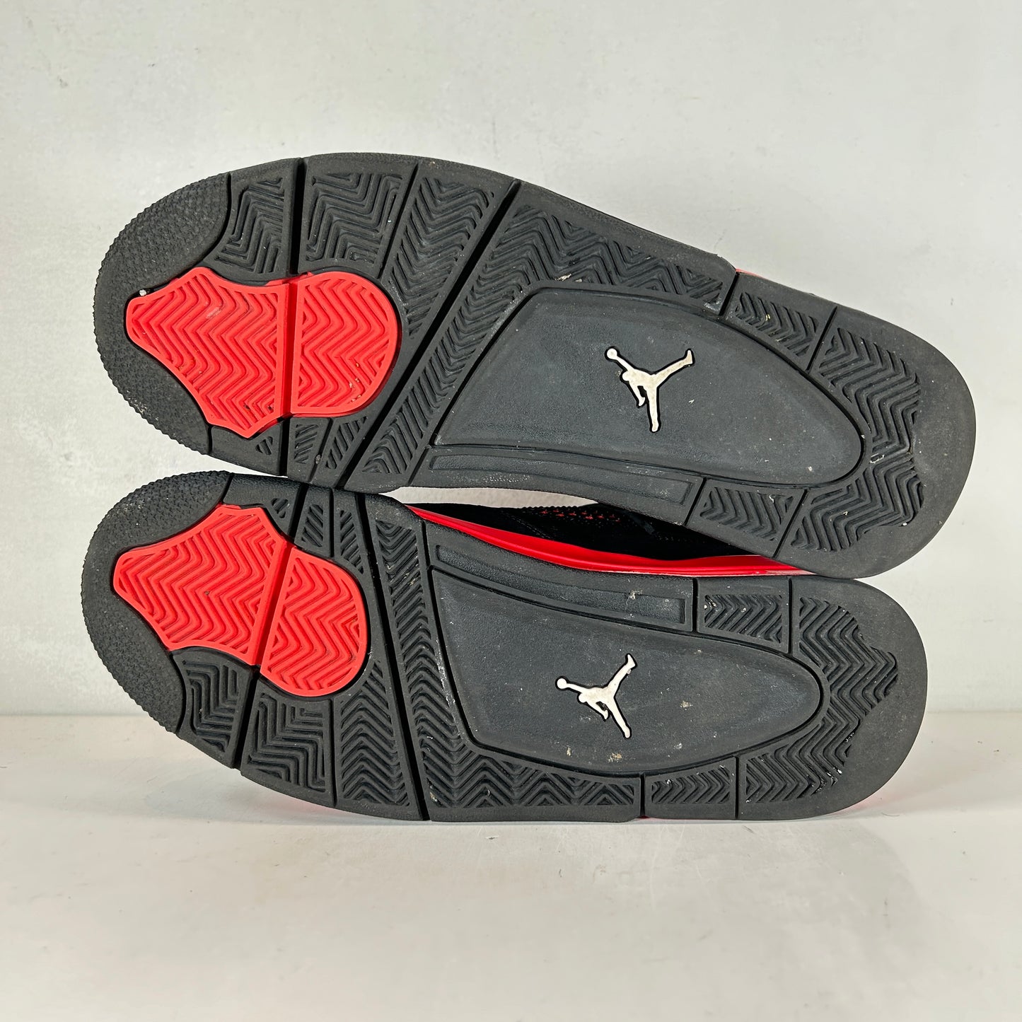 CT8527 016 Jordan 4 Retro Red Thunder [USED] - 9.5 M (Used2)