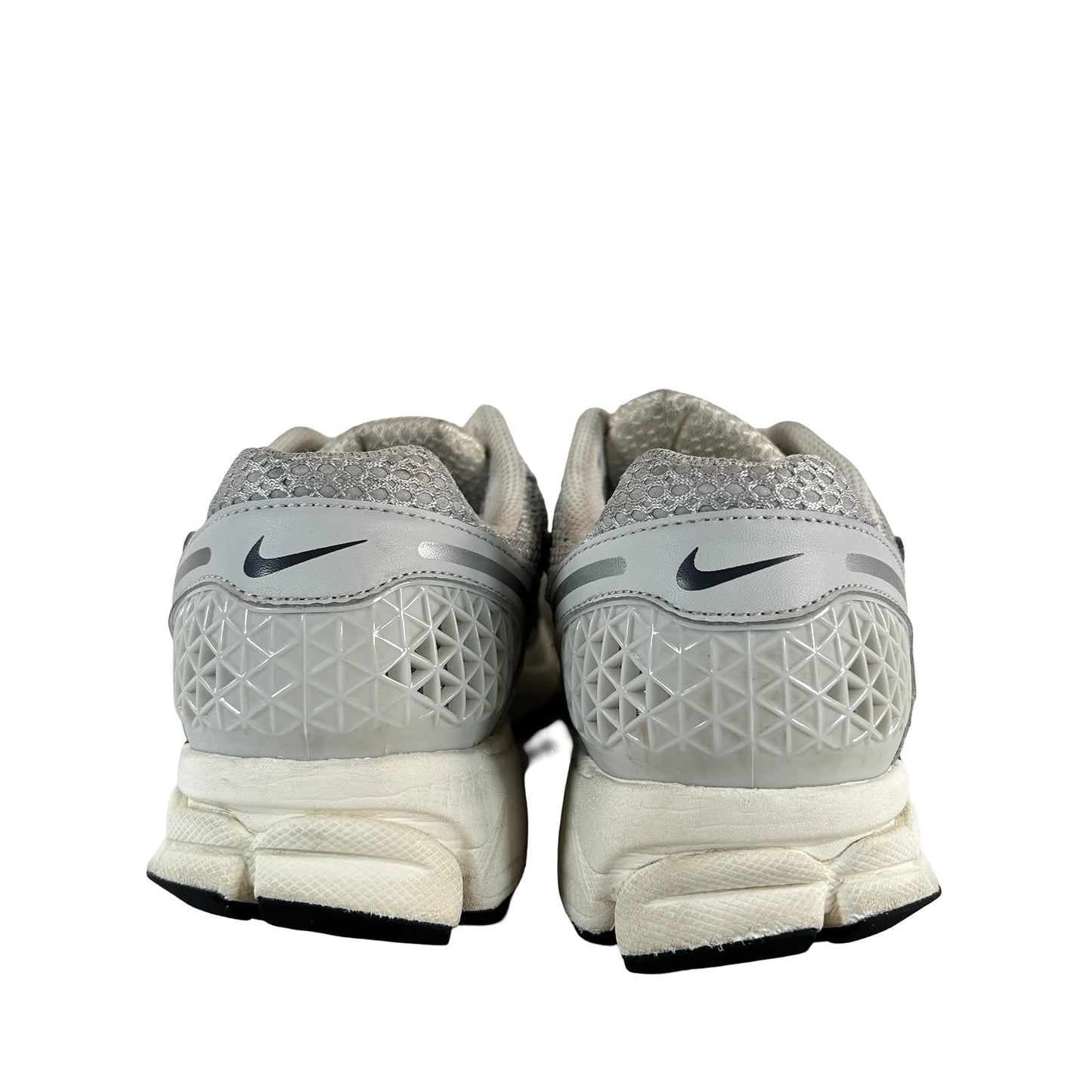 FD0884 025 Nike Zoom Vomero 5 Photon Dust Metallic Silver W [USED] - 11 W (Used)