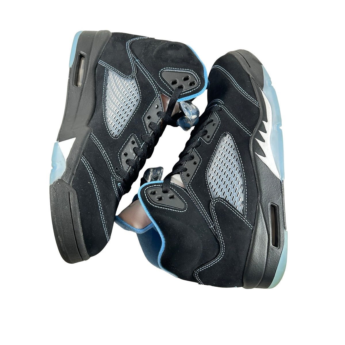 DD0587 008 Jordan 5 Retro Black University Blue (2026) [USED] - 9 M (Used2)