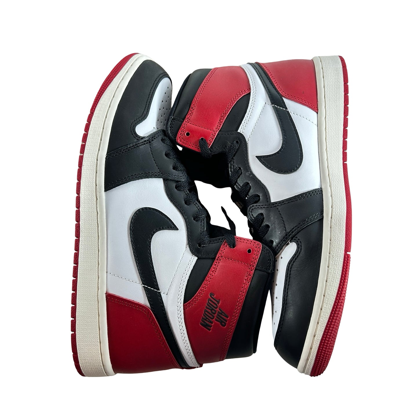 DZ5485 106 Jordan 1 Retro High OG Black Toe Reimagined [USED] - 11 M (Used12)