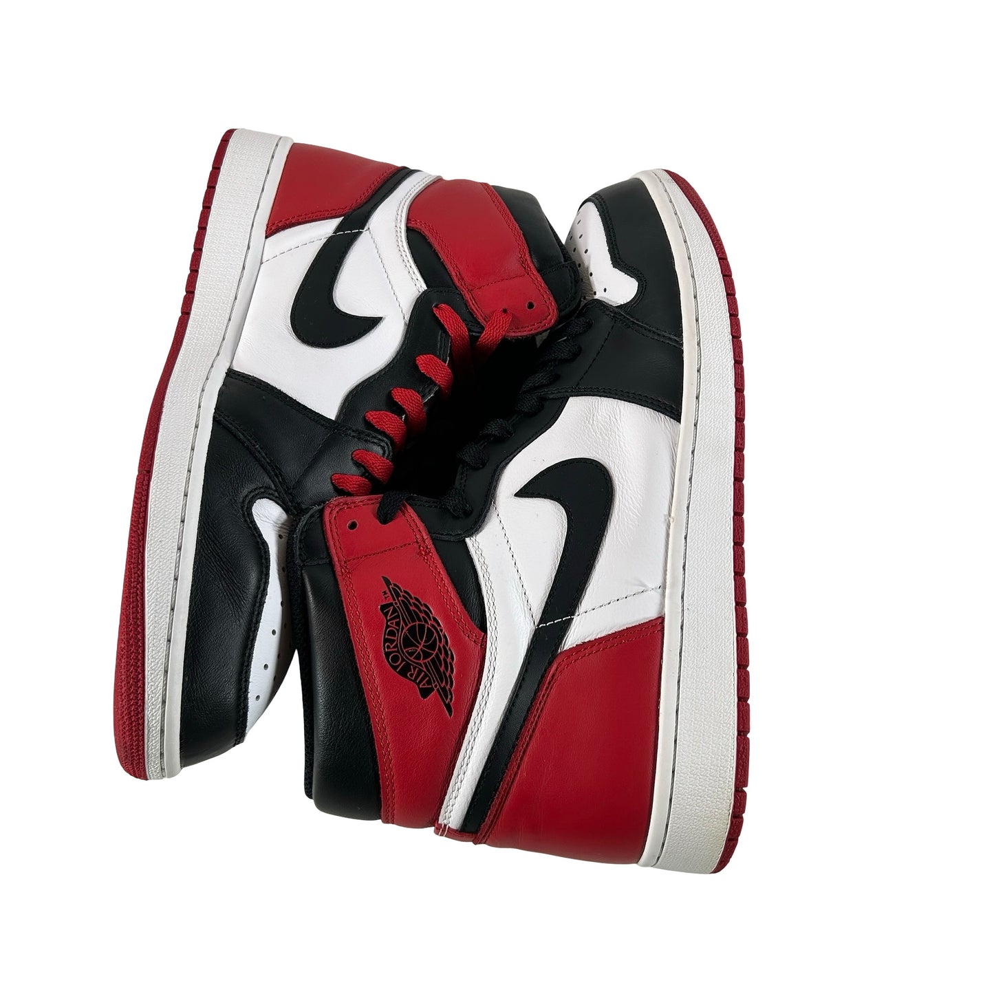 555088 125 Jordan 1 Retro Black Toe (2016) [USED] - 12 M (Used2)