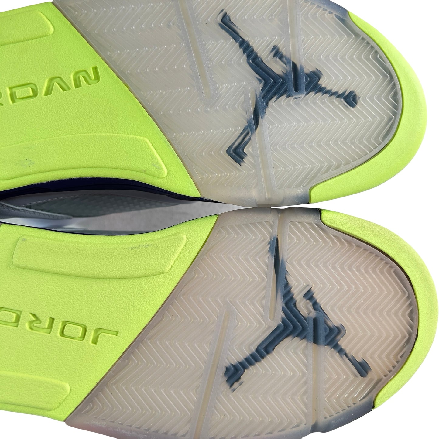 DB3335 100 Jordan 5 Retro Alternate Bel-Air [CONDITIONAL] - 9 M (Slight Yellowing)