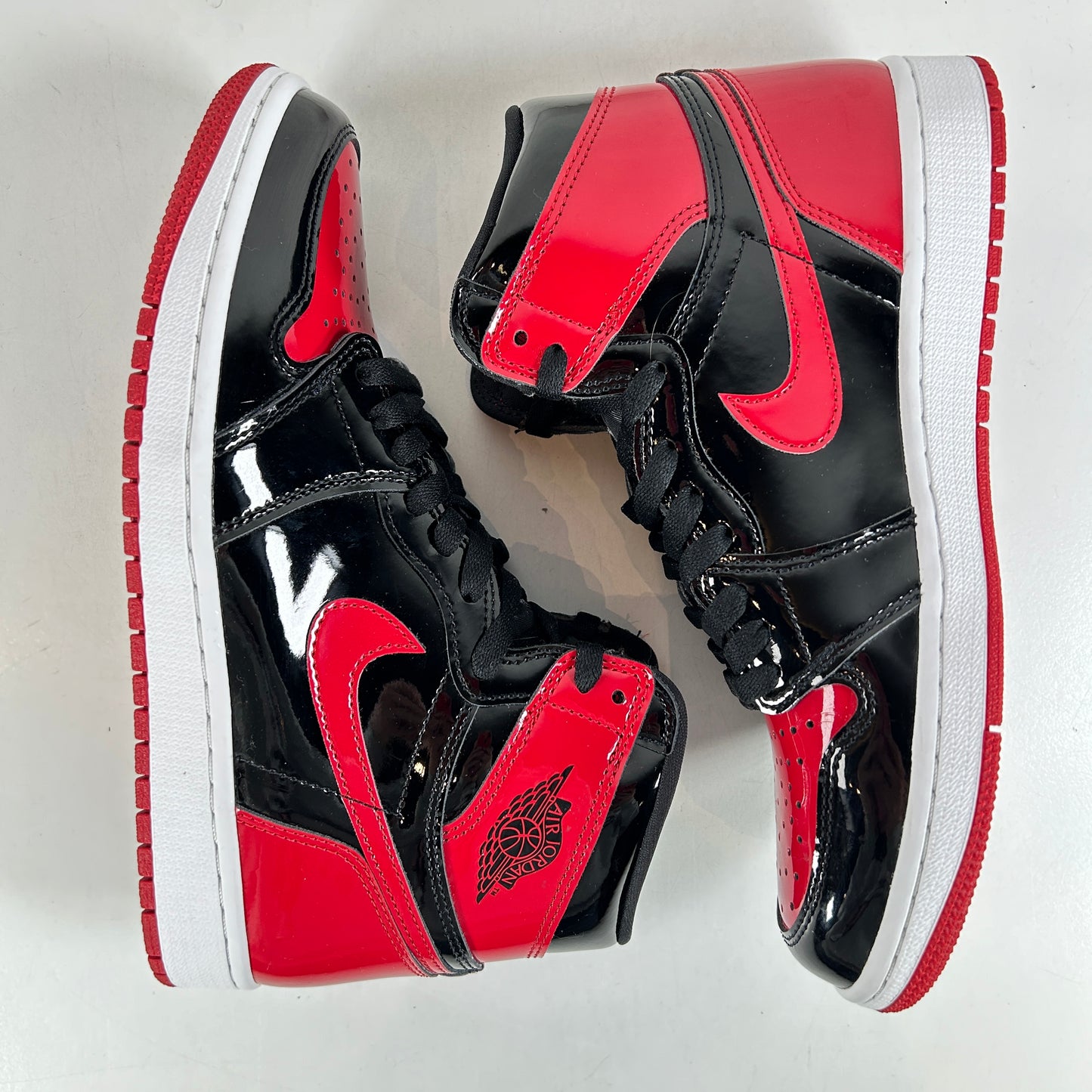 555088 063 Jordan 1 Retro High OG Patent Bred [USED] - 8.5 M (Used2)