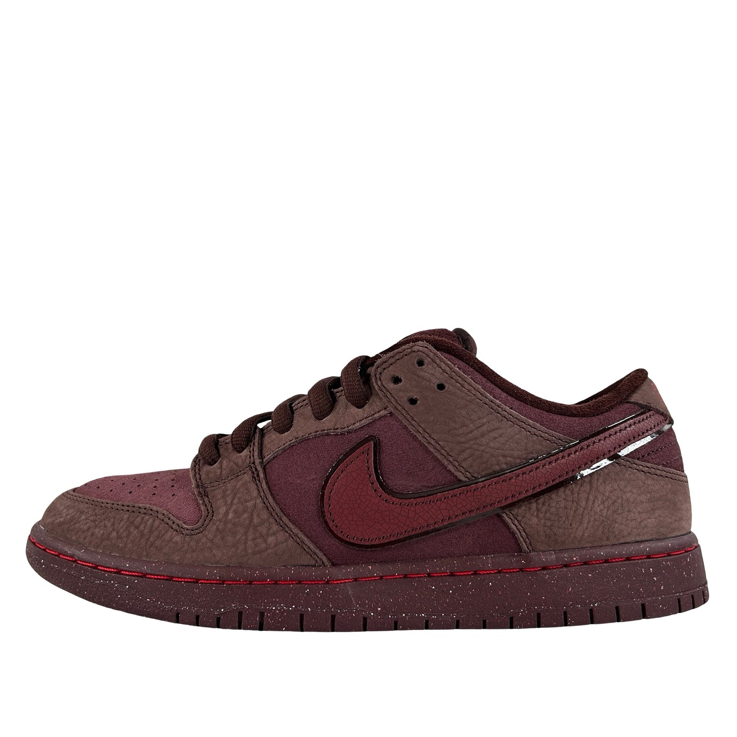 FN0619 600 Nike SB Dunk Low “City of Love” [USED] - 9.5 M (Used)