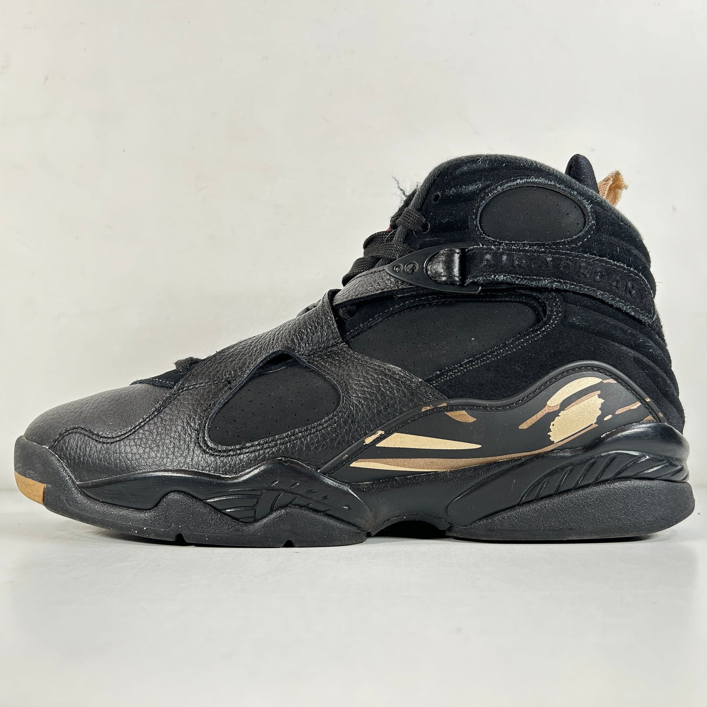AA1239 045 Jordan 8 Retro OVO Black [USED] - 11 M (Used)