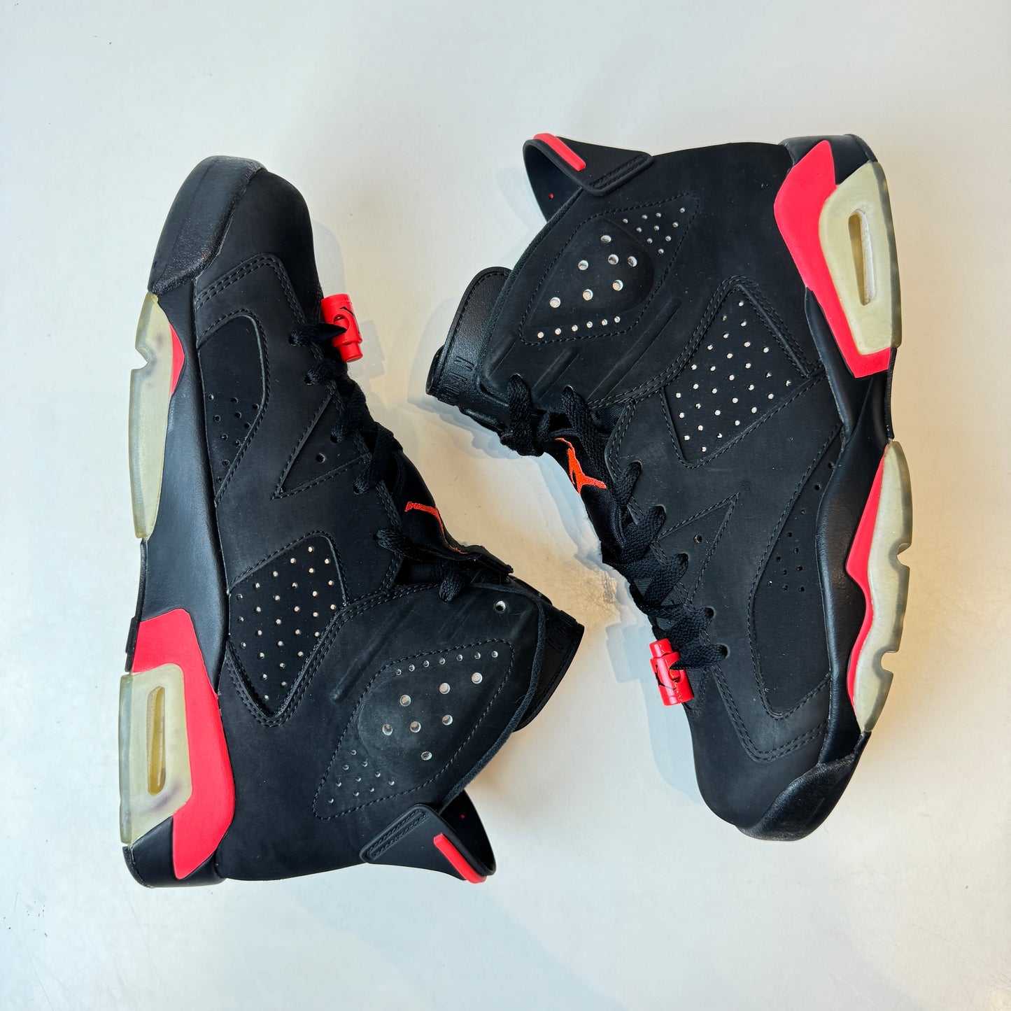 384664 023 Jordan 6 Retro Infrared Black (2014) - 8.5 M (Used)