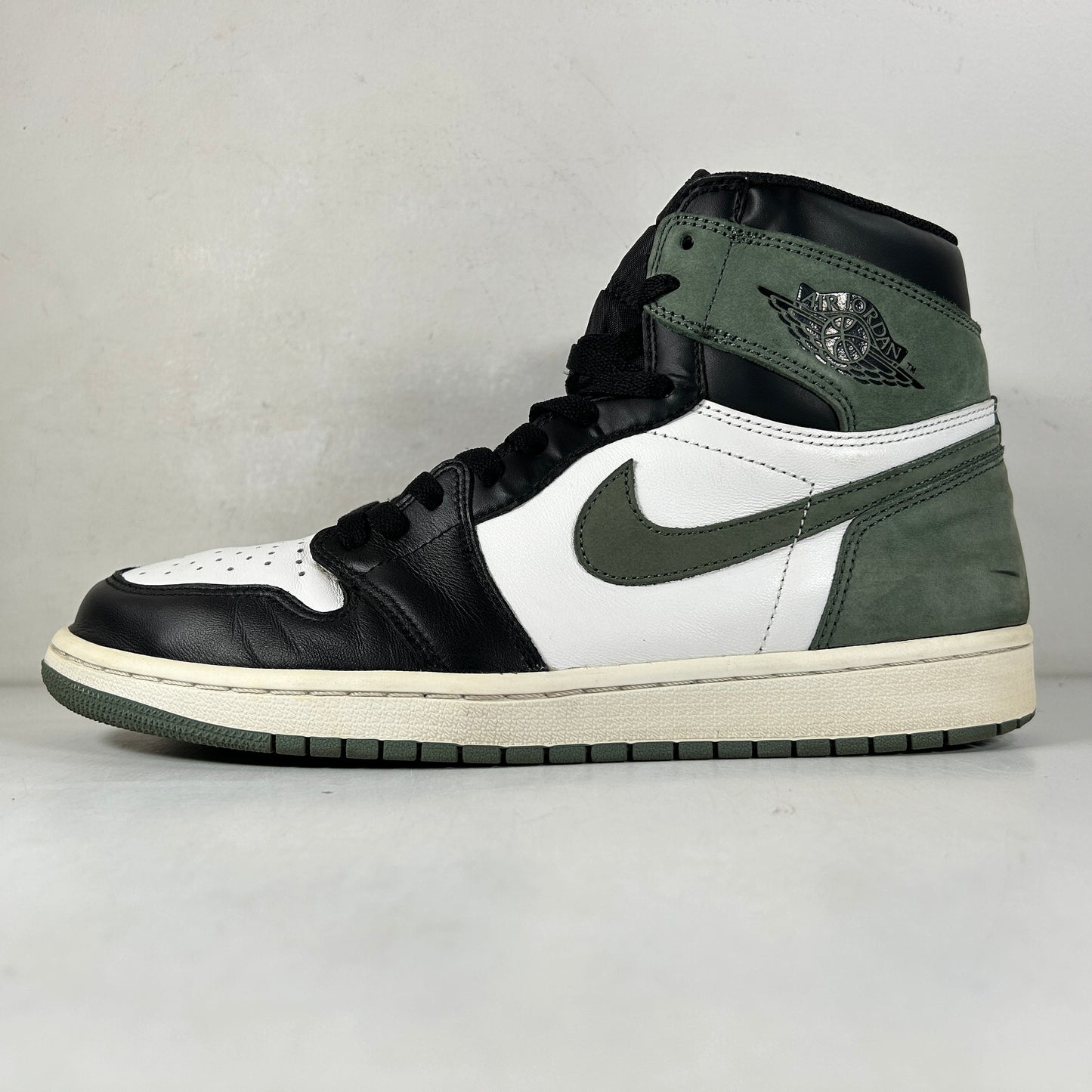 555088 135 Jordan 1 Arcilla Verde