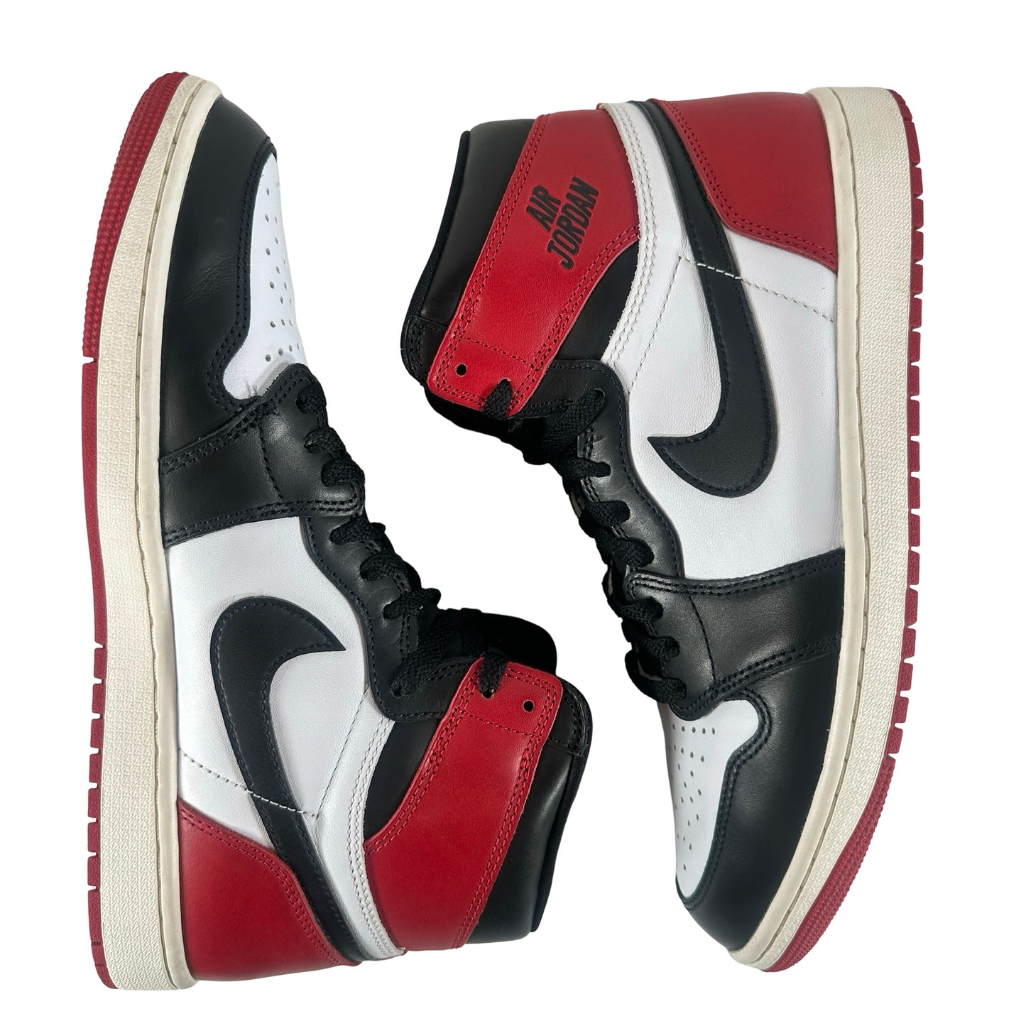 DZ5485 106 Jordan 1 Retro High OG Black Toe Reimagined [USED] - 11 M (Used) (No Box)