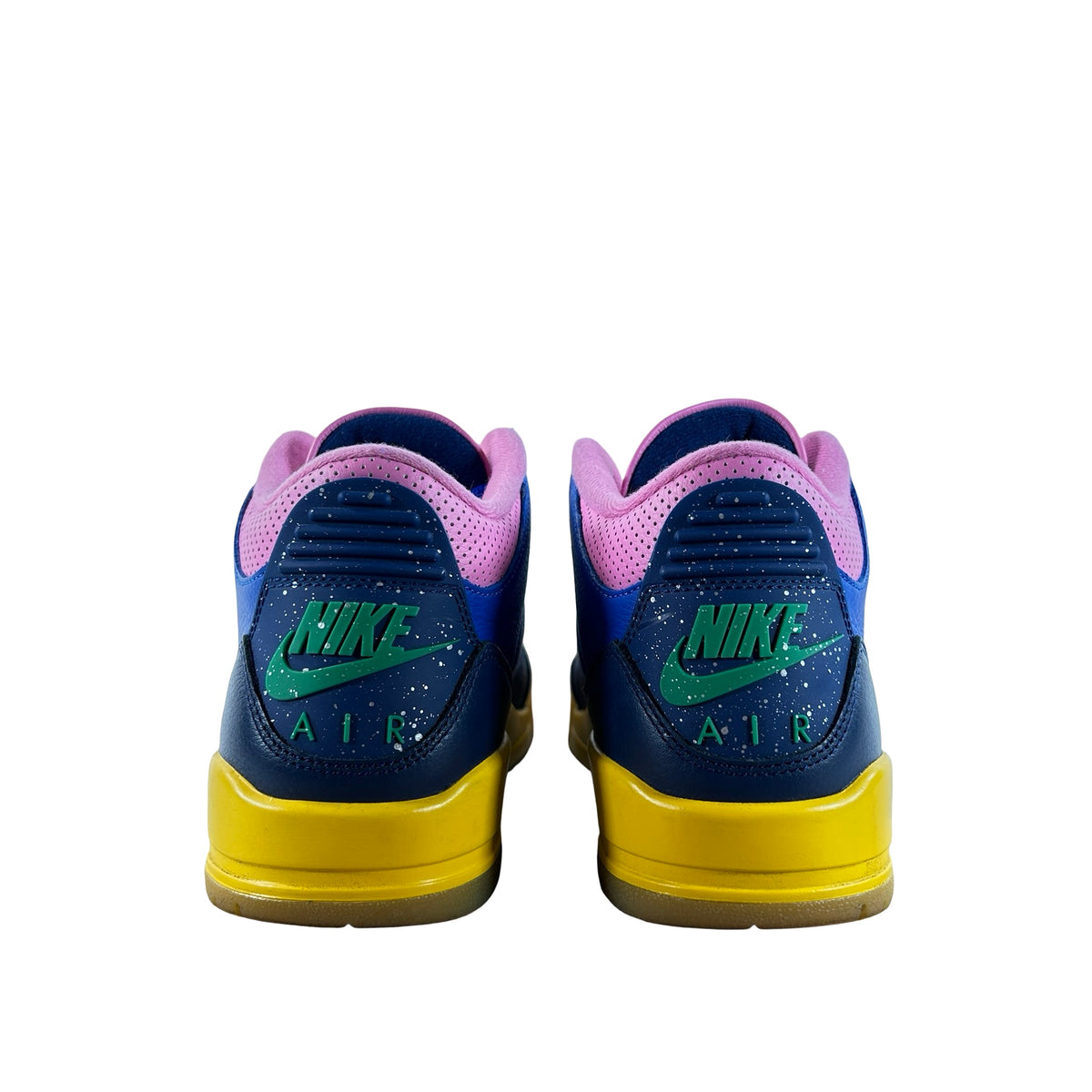 IV4871 400 Jordan 3 Retro Brazil [USED] - 8.5 M (Used)