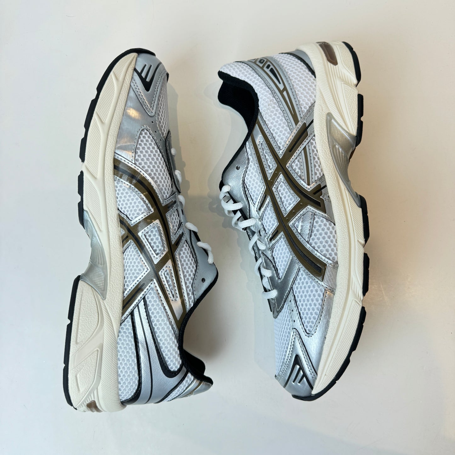 1201A256 113 ASICS Gel-1130 White Clay Canyon [USED] - 12 M (Used) (No Box)