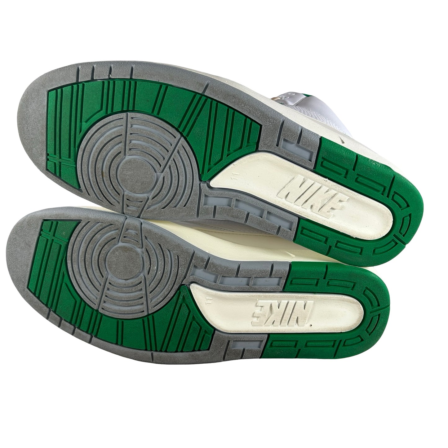 DR8884 103 Jordan 2 Retro Lucky Green - 11 M (Used4)