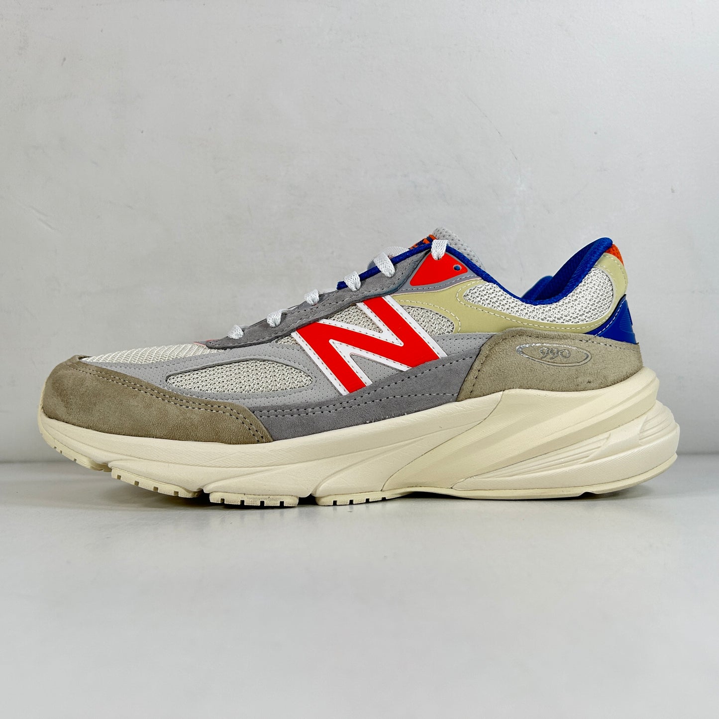 KIT U990KN6 X MSG X 990V6 "KNICKS"