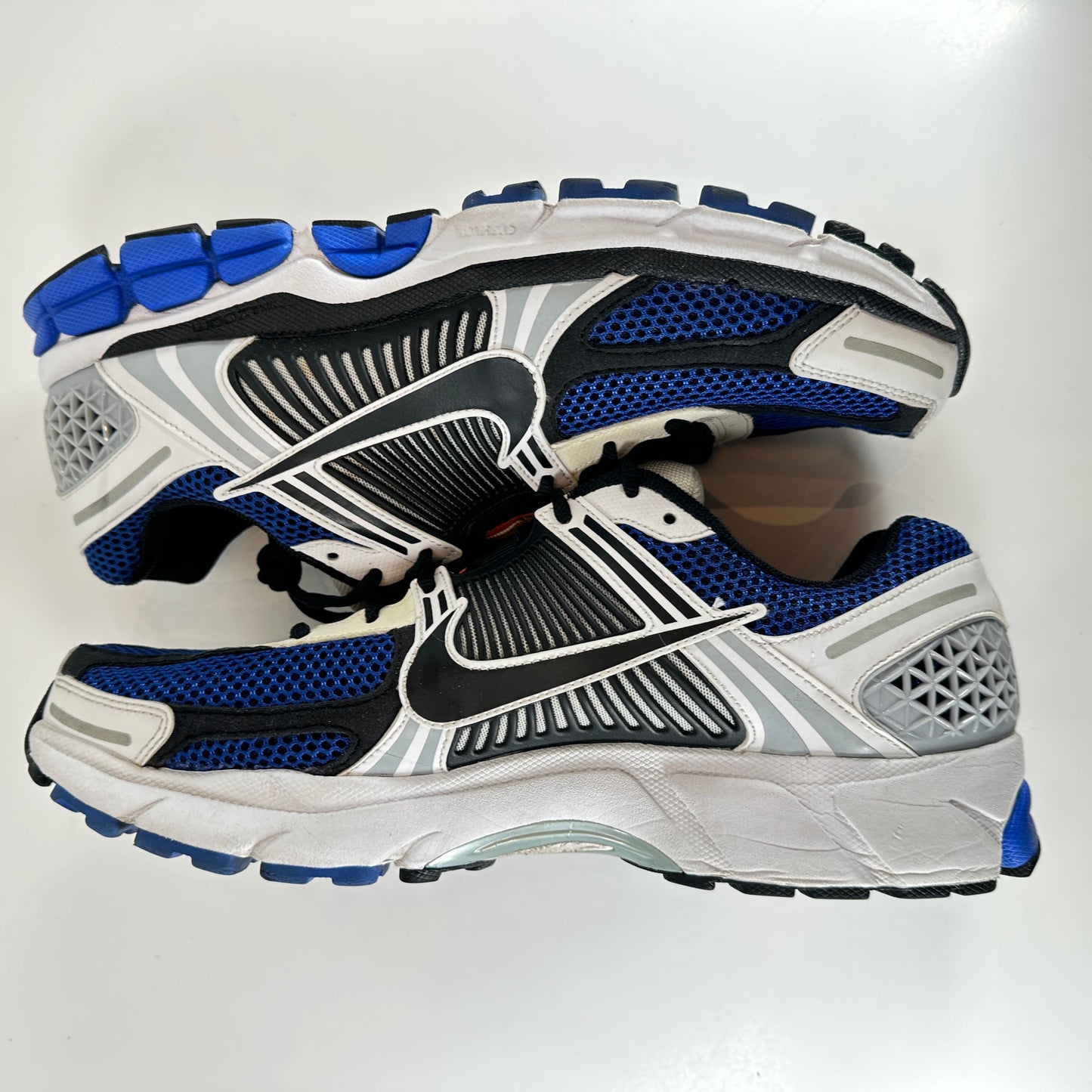 CI1694 100 Nike Zoom Vomero 5 White Racer Blue Black [USED] - 12 M (Used)