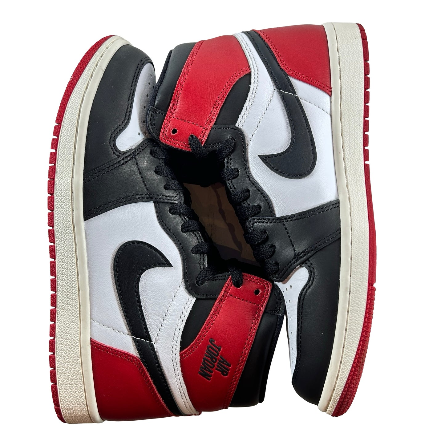 DZ5485 106 Jordan 1 Retro High OG Black Toe Reimagined [USED] - 8 M (Used3)