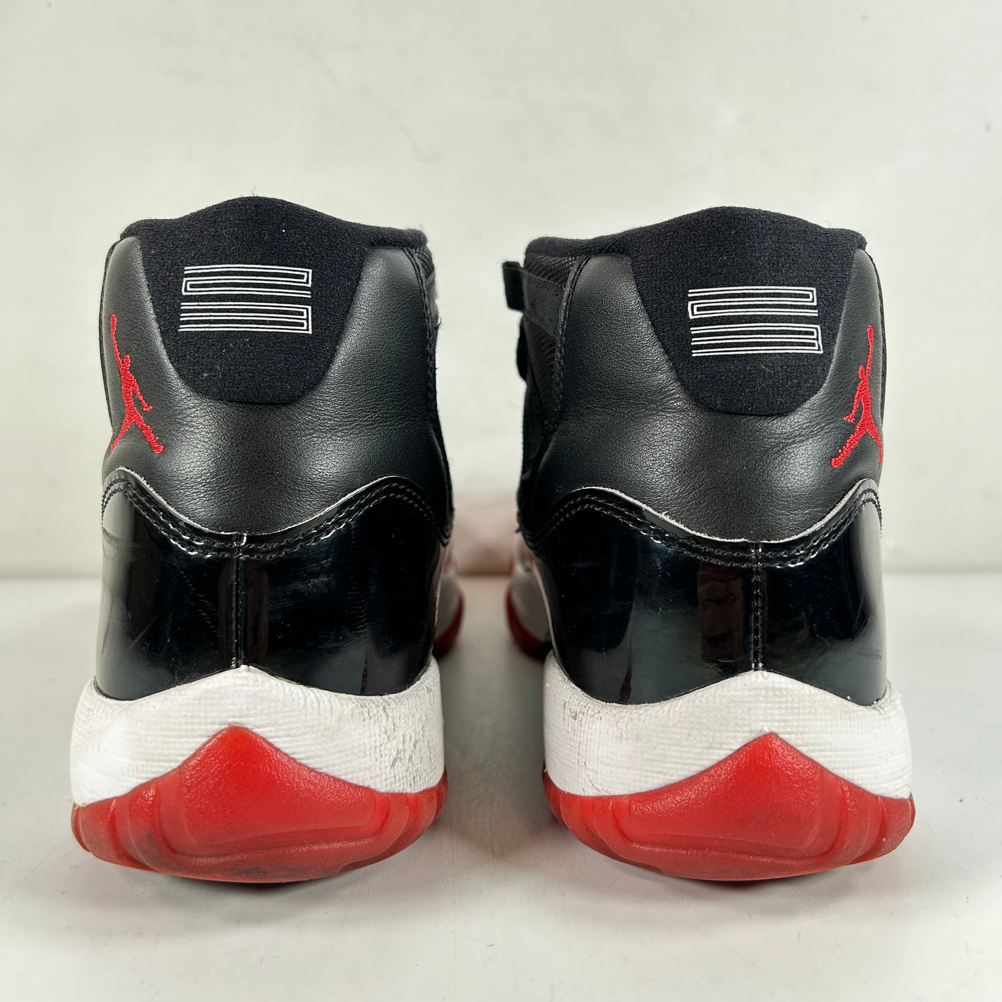 378037 061 Jordan 11 Bred (2019) [USED] - 8 M (Used2)