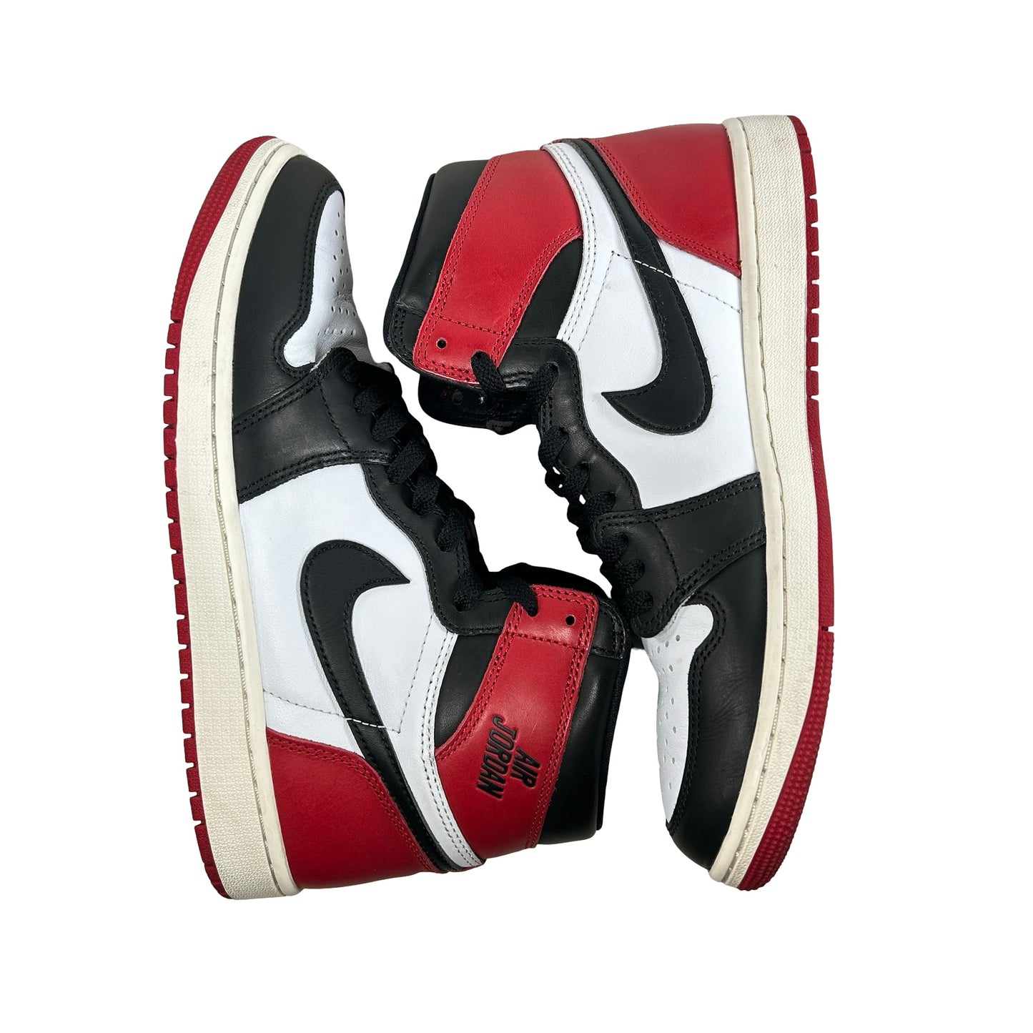 DZ5485 106 Jordan 1 Retro High OG Black Toe Reimagined [USED] - 9.5 M (Used10)