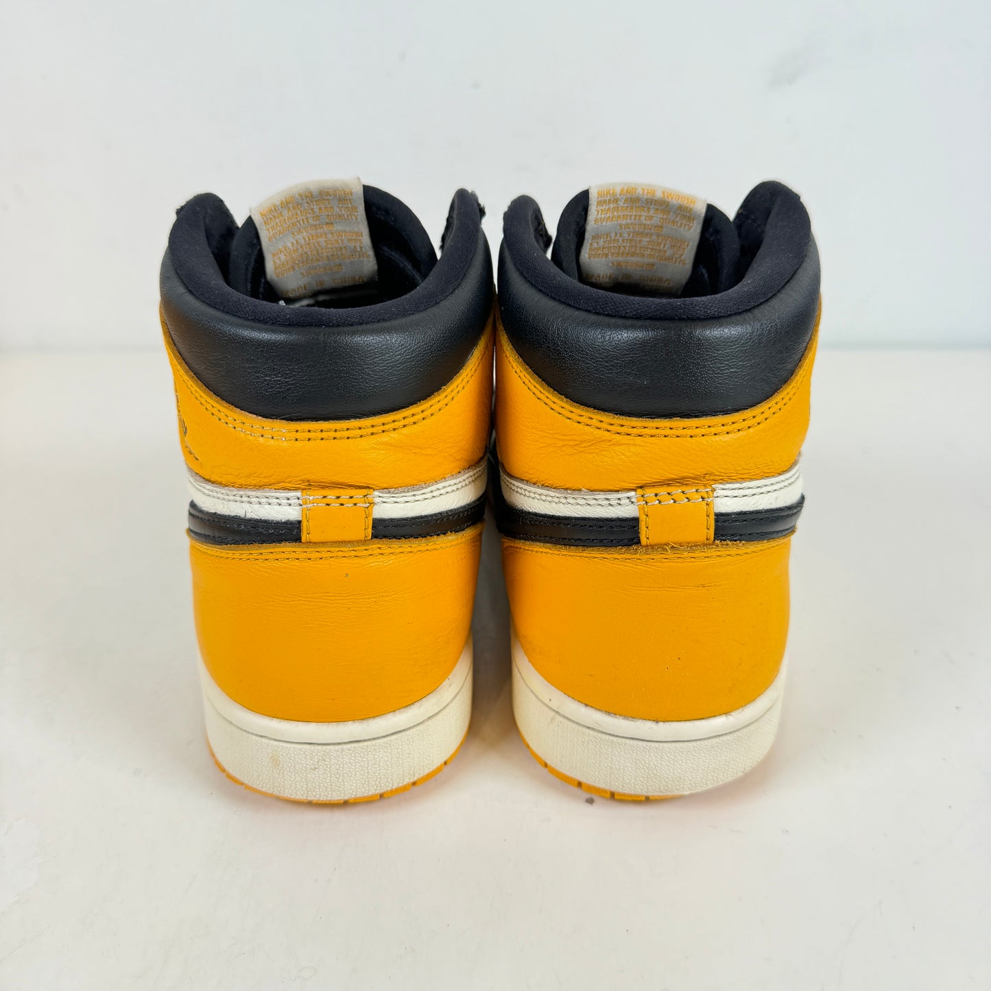 555088 711 Jordan 1 Retro High OG Yellow Toe [USED] - 10 M (Used)