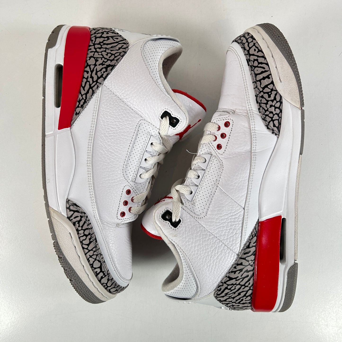 136064 116 Jordan 3 Retro Hall of Fame [USED] - 11 M (Used)