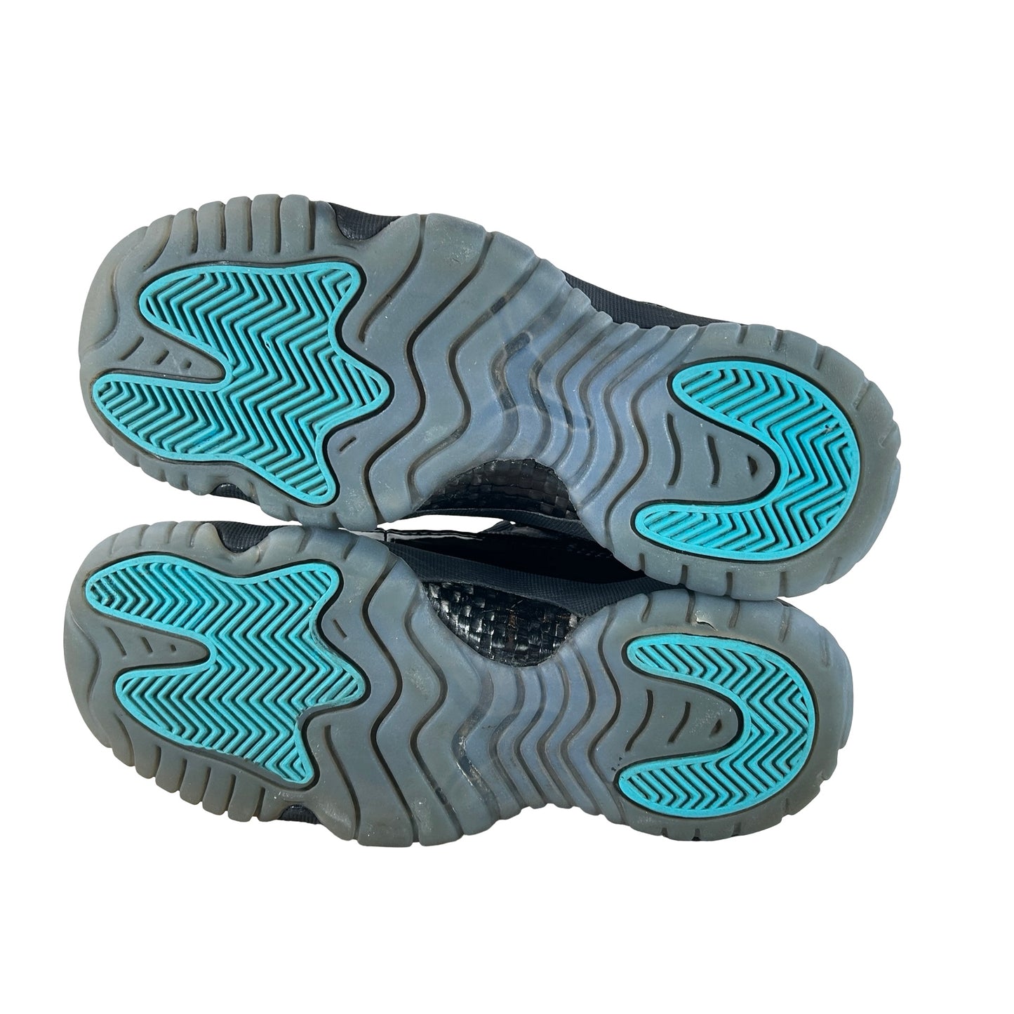 378038 047 Jordan 11 Retro Gamma Blue (2025) (GS) [USED] - 4 Y (Used)