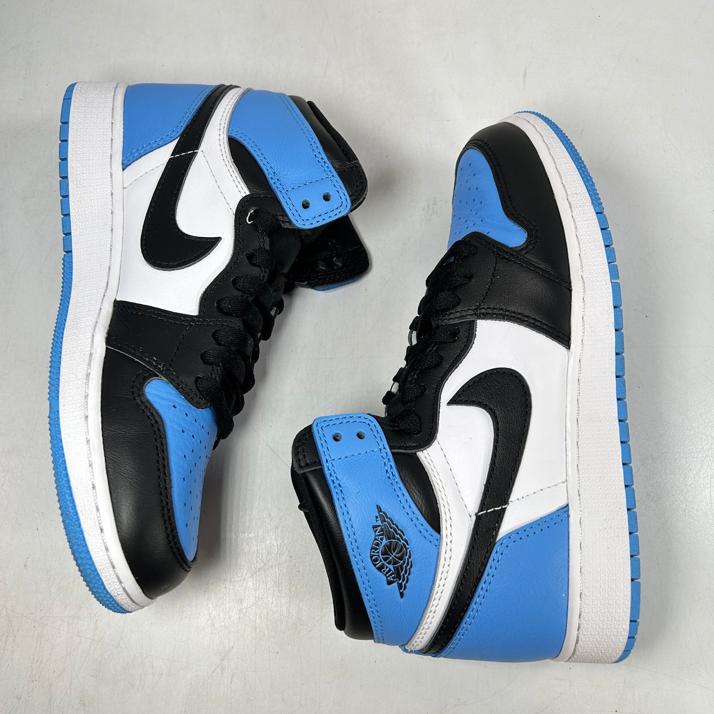 FD1437 400 Jordan 1 Retro High OG UNC Toe (GS) [USED] - 6 Y (Used)