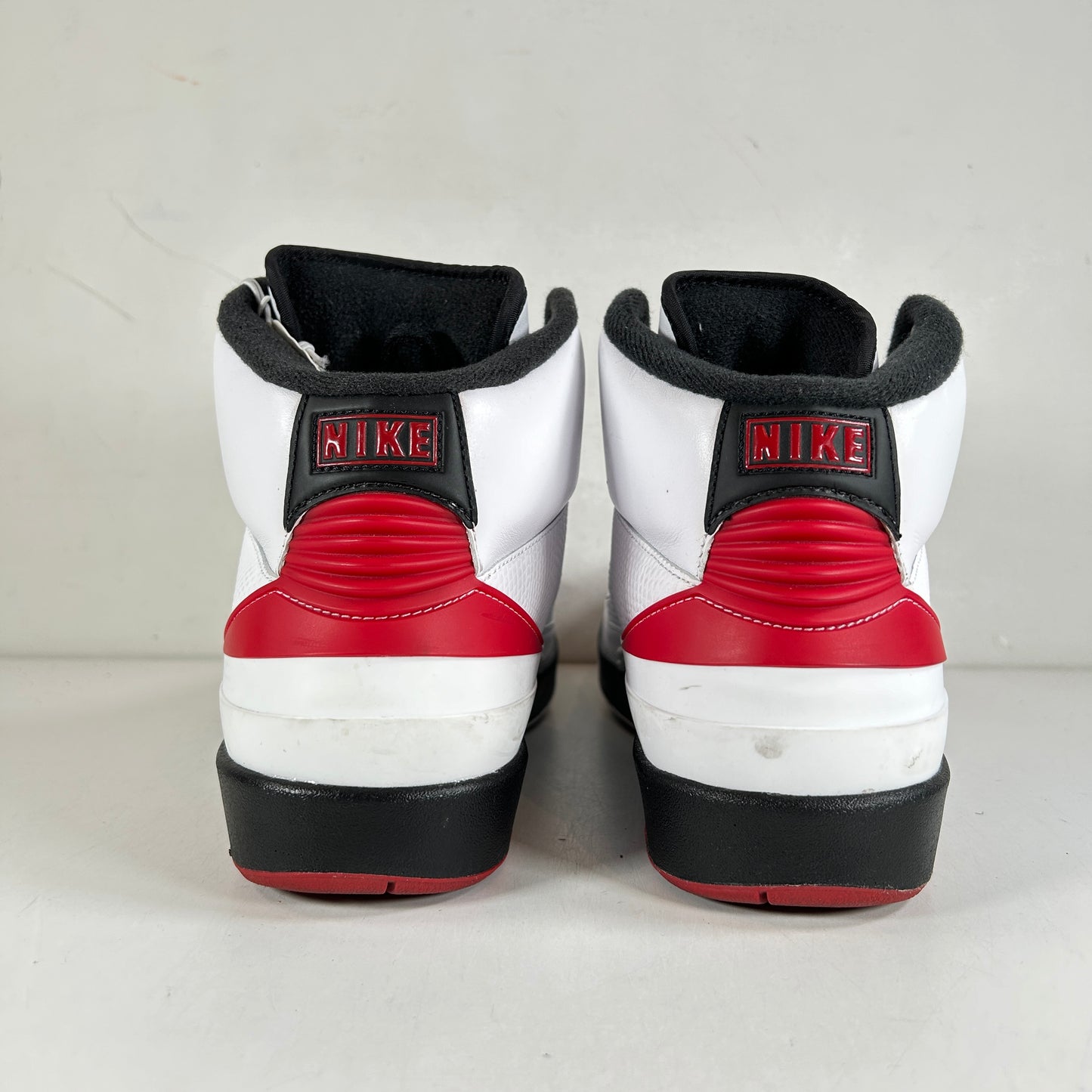 DX2454 106 Jordan 2 Retro OG Chicago (2022) [USED] - 10.5 M (Used3)