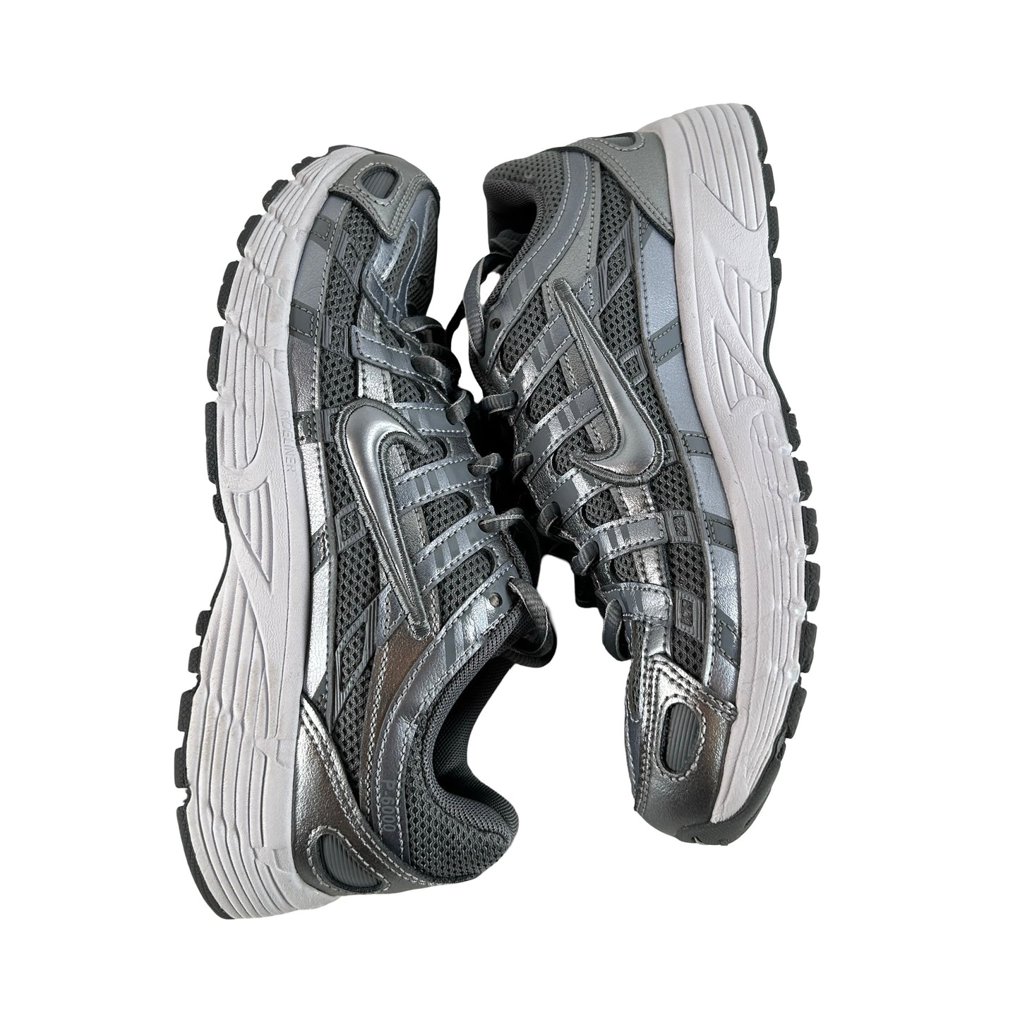 HV5064 004 Nike P-6000 Metalic Cool Grey (GS) [USED] - 3.5Y (Used)