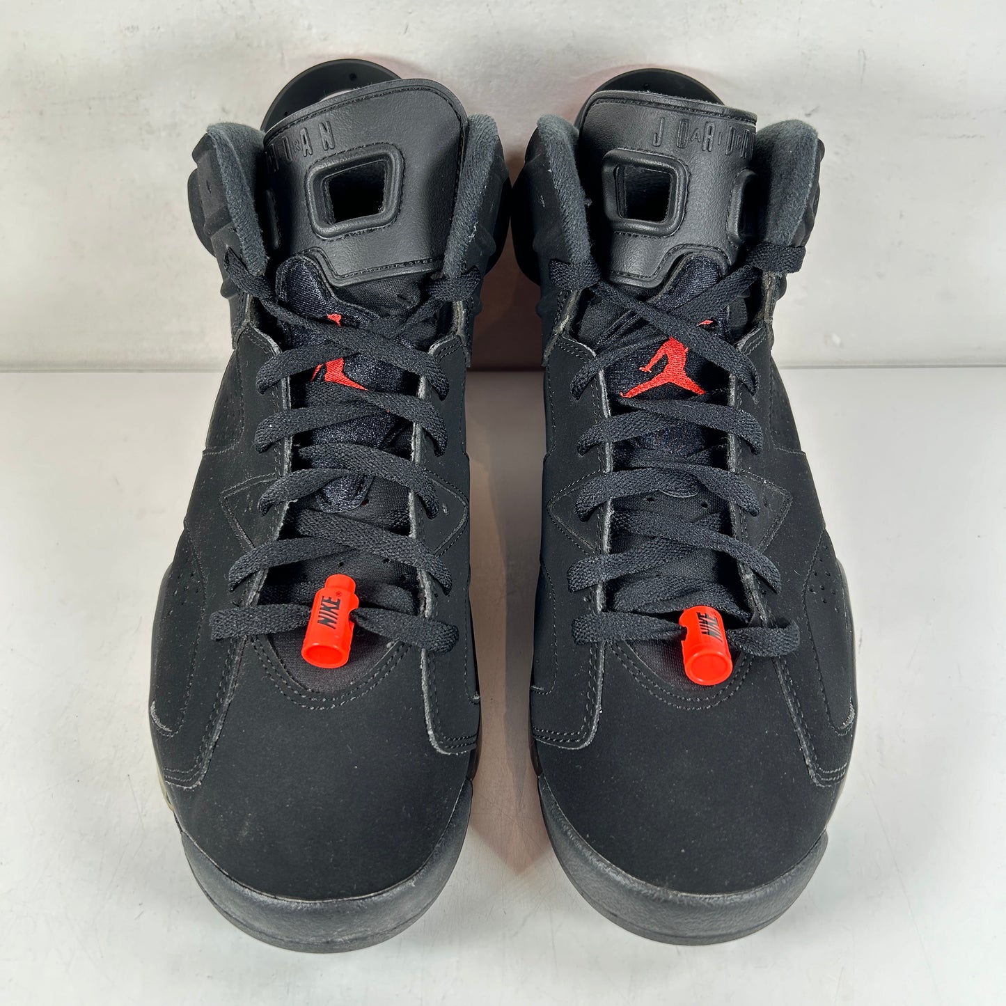 384664 060 Jordan 6 Retro Black Infrared (2019) [USED] - 9 M (Used)