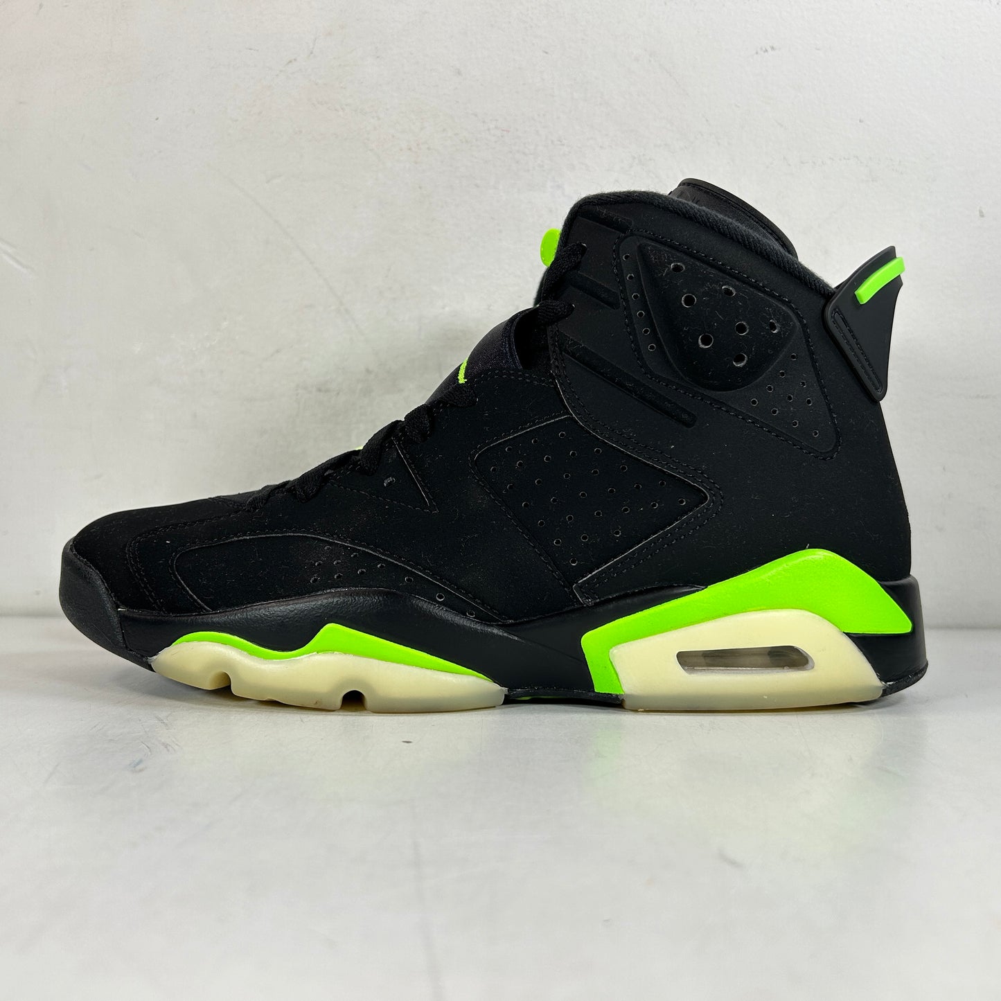 CT8529 003 Jordan 6 Retro Electric Green [USED] - 9 M (VNDS)