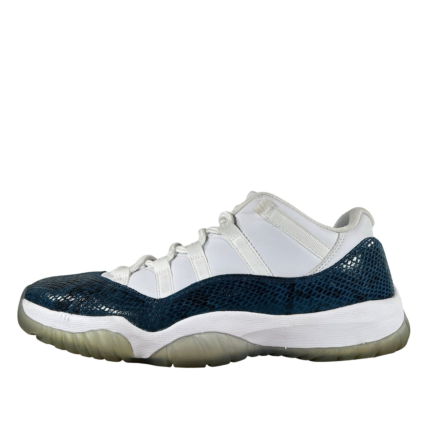 CD6846 102 Jordan 11 Retro Low Snake Navy (2019) [USED] - 9.5 M (Used)