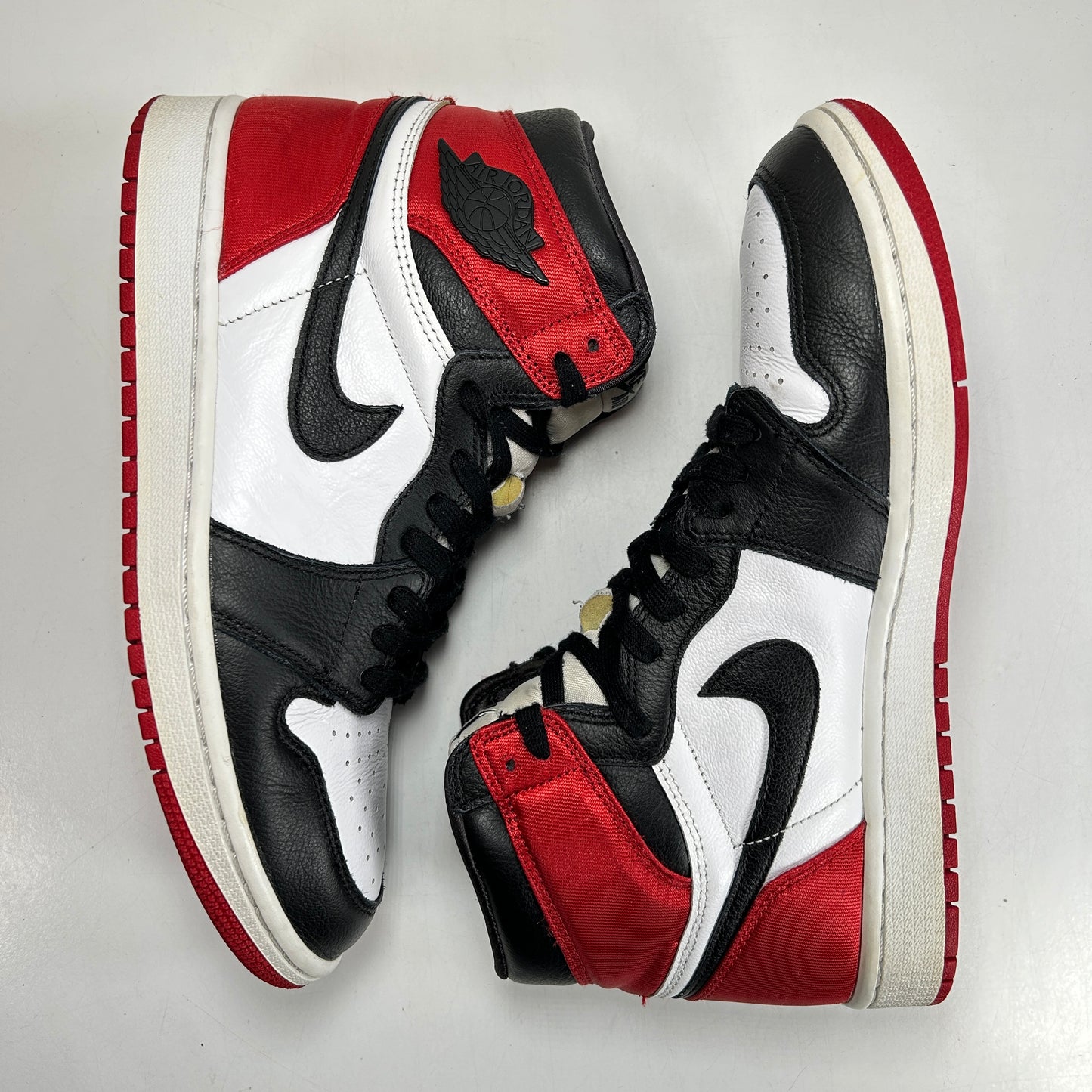 CD0461 016 AJ1 Satin Black Toe [USED] - 10 W (Used)